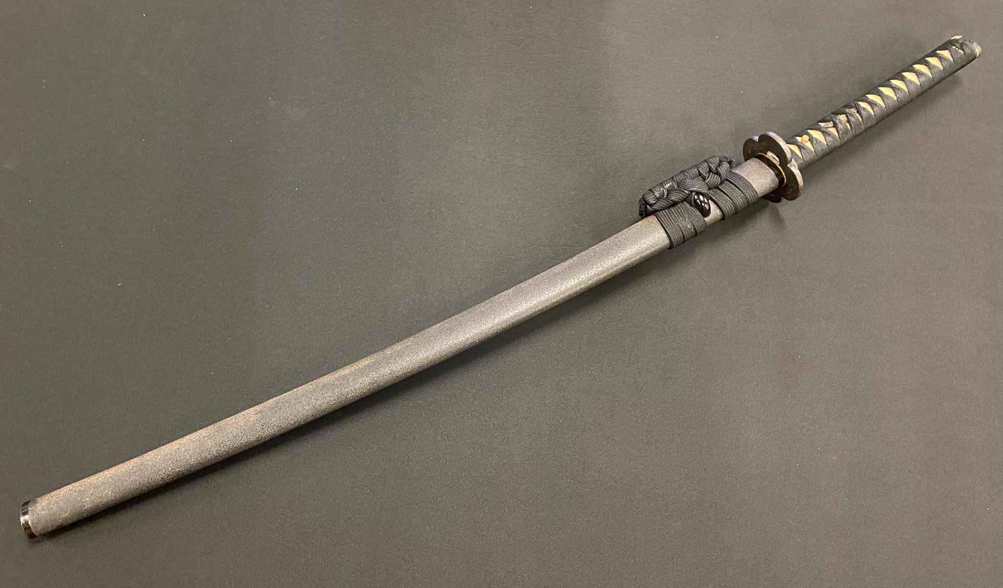 Antique Nihonto - Katana in Koshirae - Late Muromachi (500 years old) - NBTHK Attributed to Latter Mihara