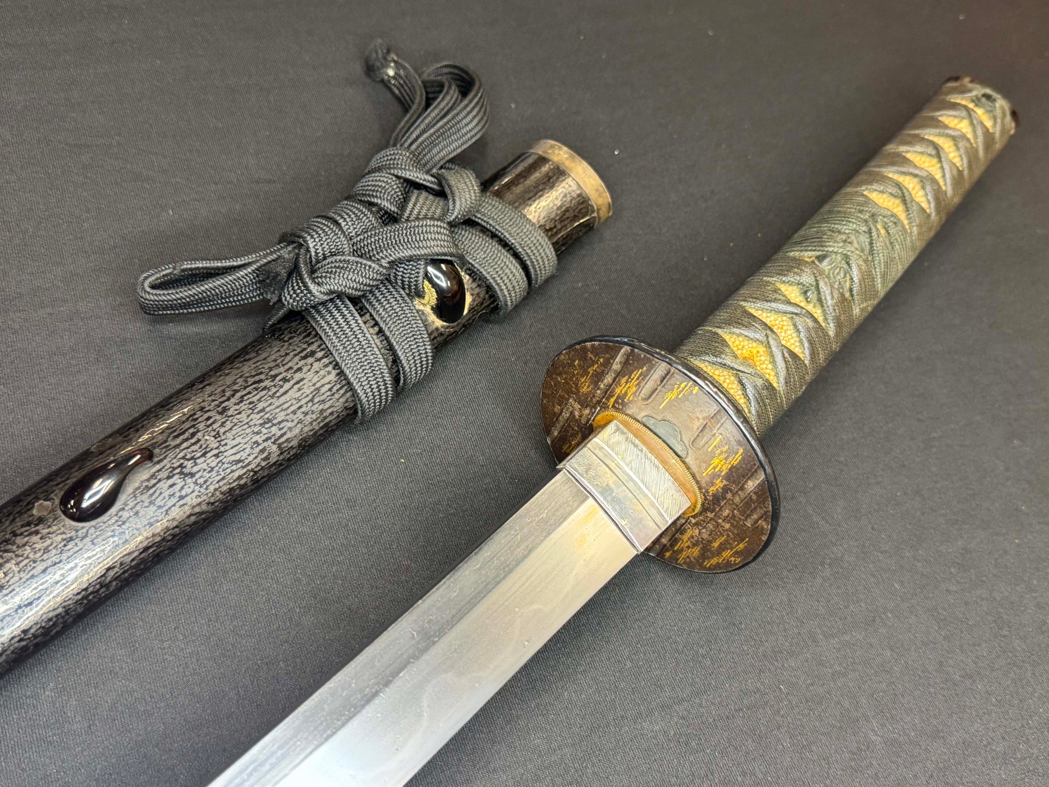Antique Nihonto - Muromachi (5-600 years old) LONG Katana in Koshirae, NBTHK attributed to Kashu Yukimitsu