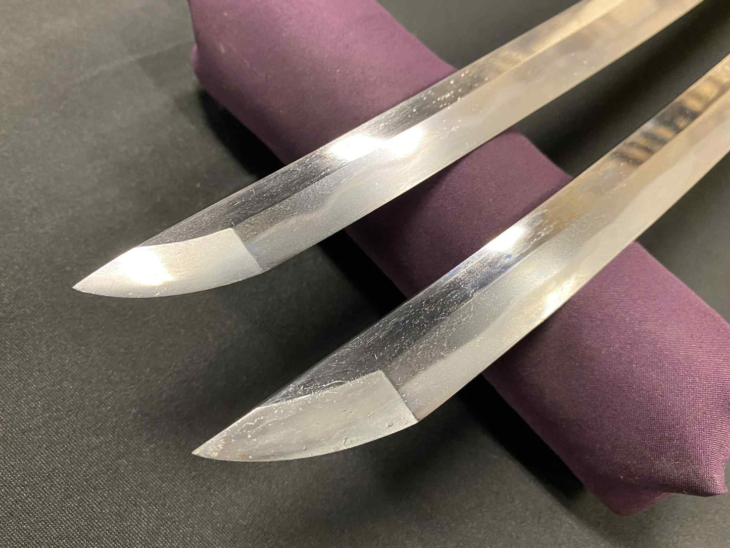 Antique Nihonto - Daishou Katana (Late Muromachi, red lacquer signature of Yoshikage) and Wakizashi (Late Muromachi, signed Kanefusa Masaie) (neither verified) with Koshirae