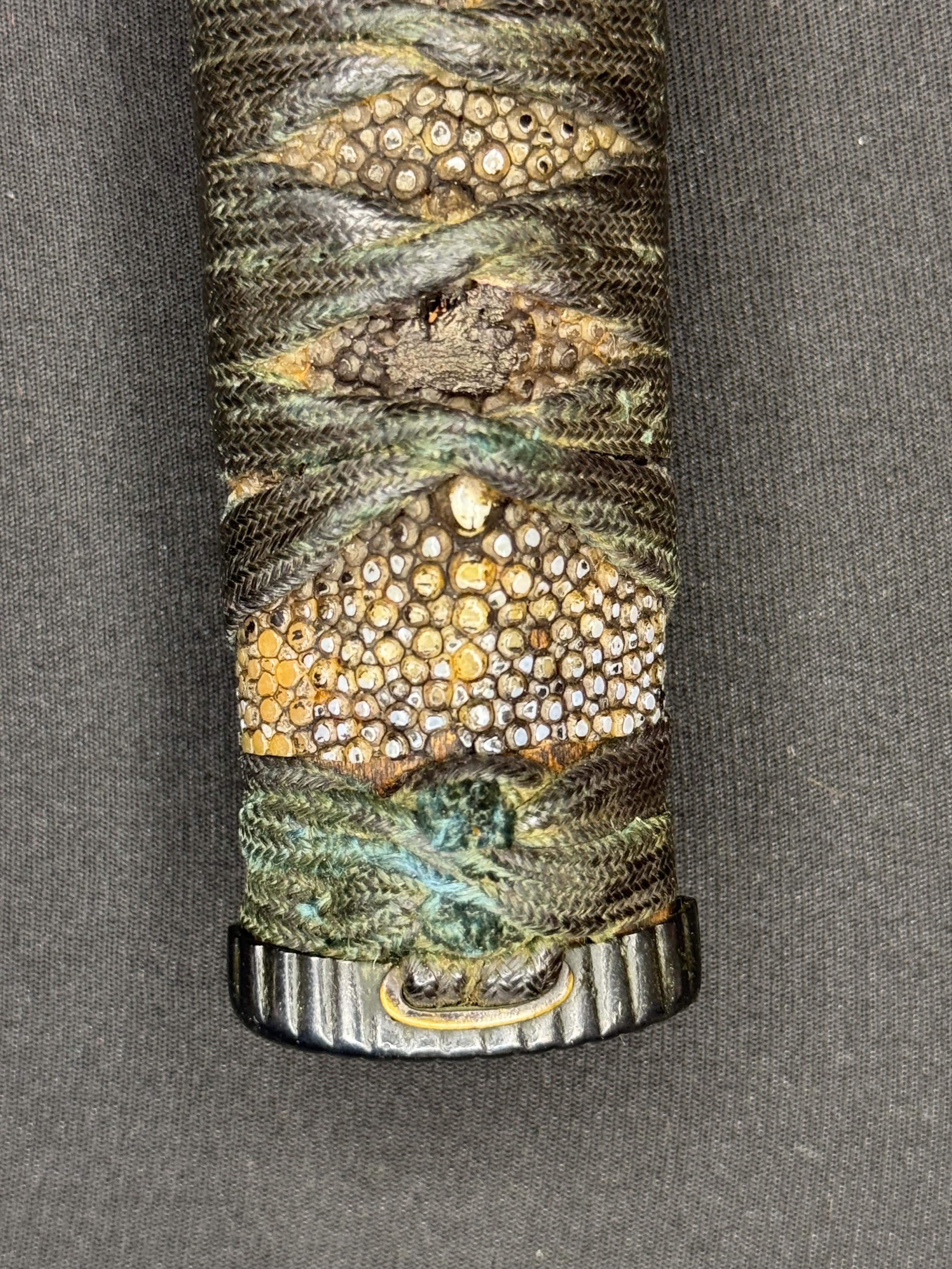 Antique Nihonto - Early Muromachi (about 550 years old) Katana with Koshirae