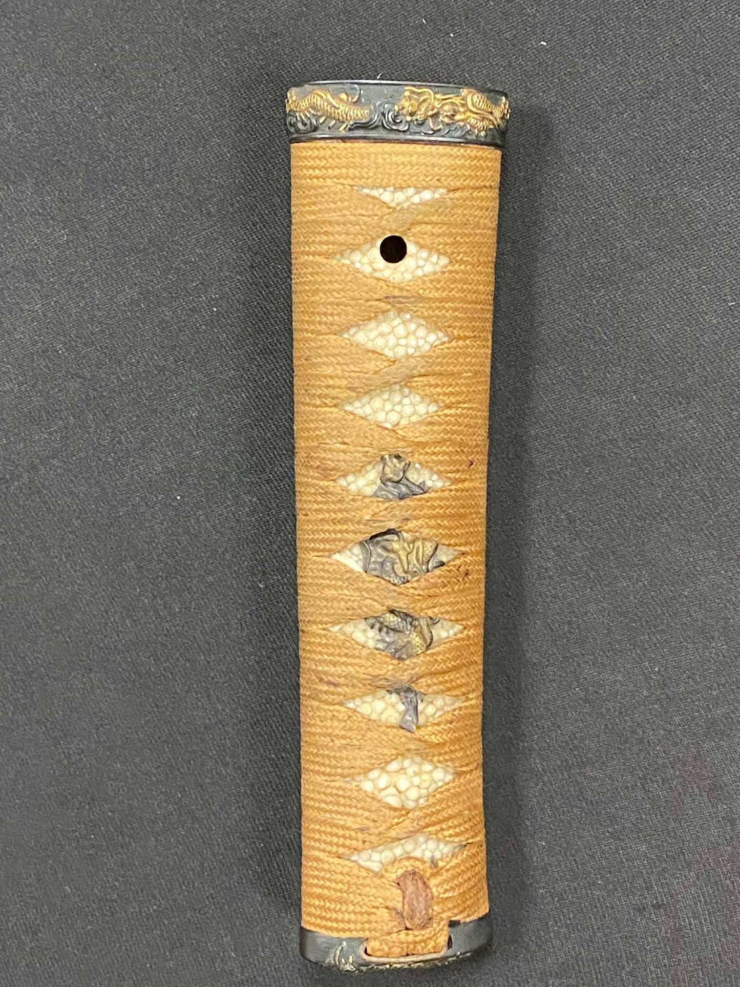 Antique Nihonto - Early Edo (3-400 years old) Wakizashi in Koshirae, signed Kanemoto (unverified)