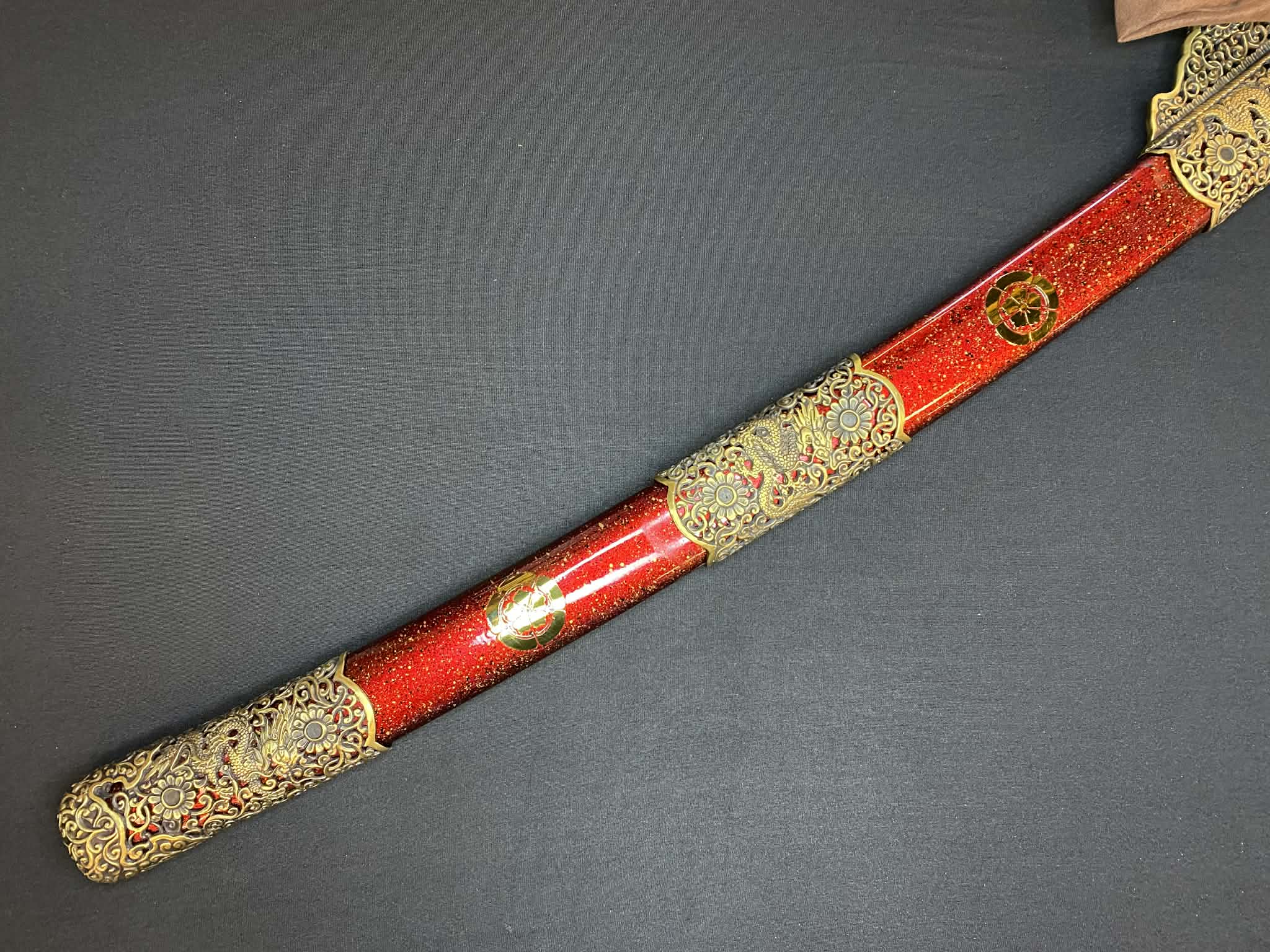 Dragonspring Emperor Tachi - Ruby Kazaridachi - Kogarasu Hitatsura