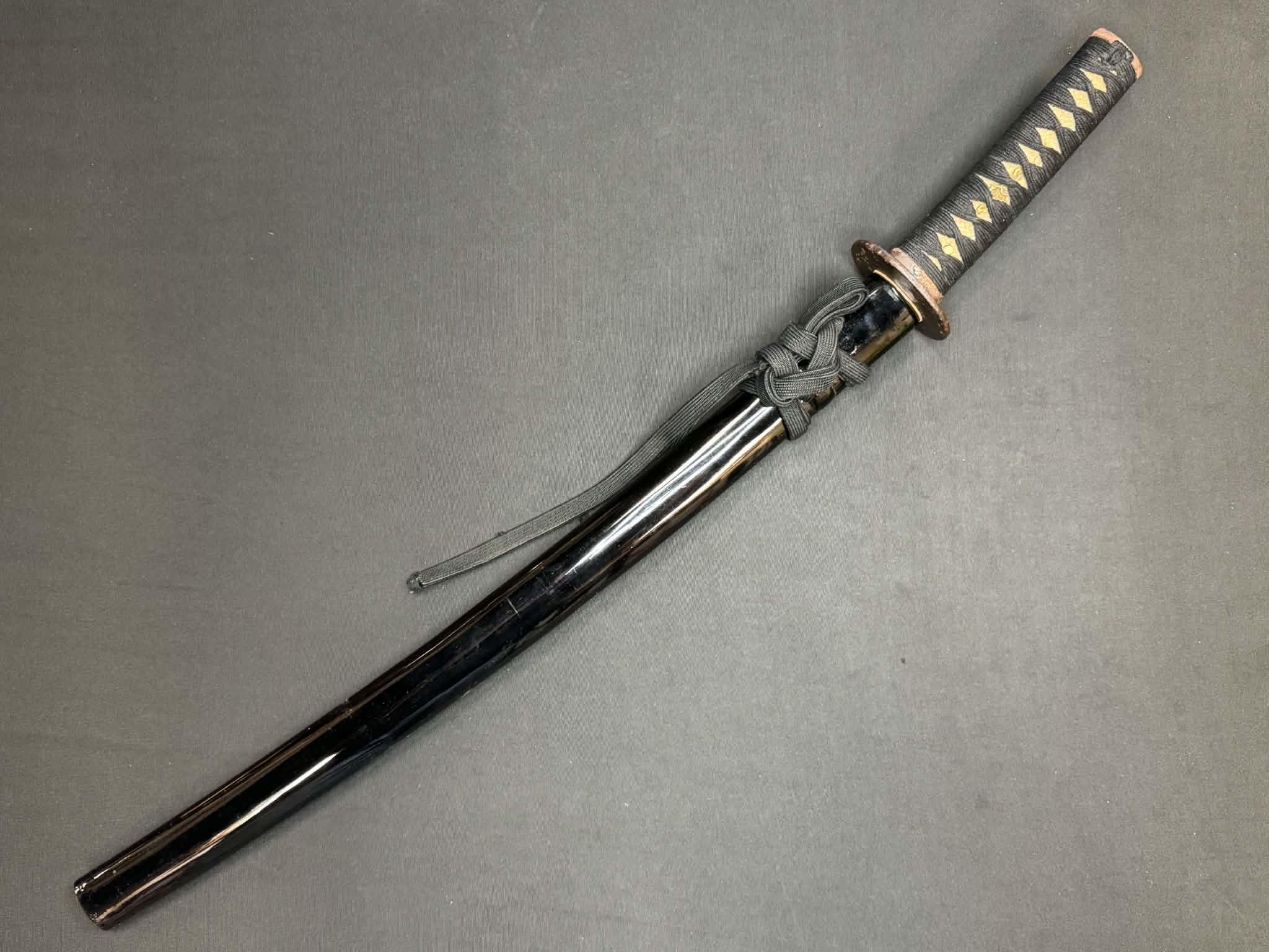 Antique Nihonto - Wakizashi in bull Koshirae