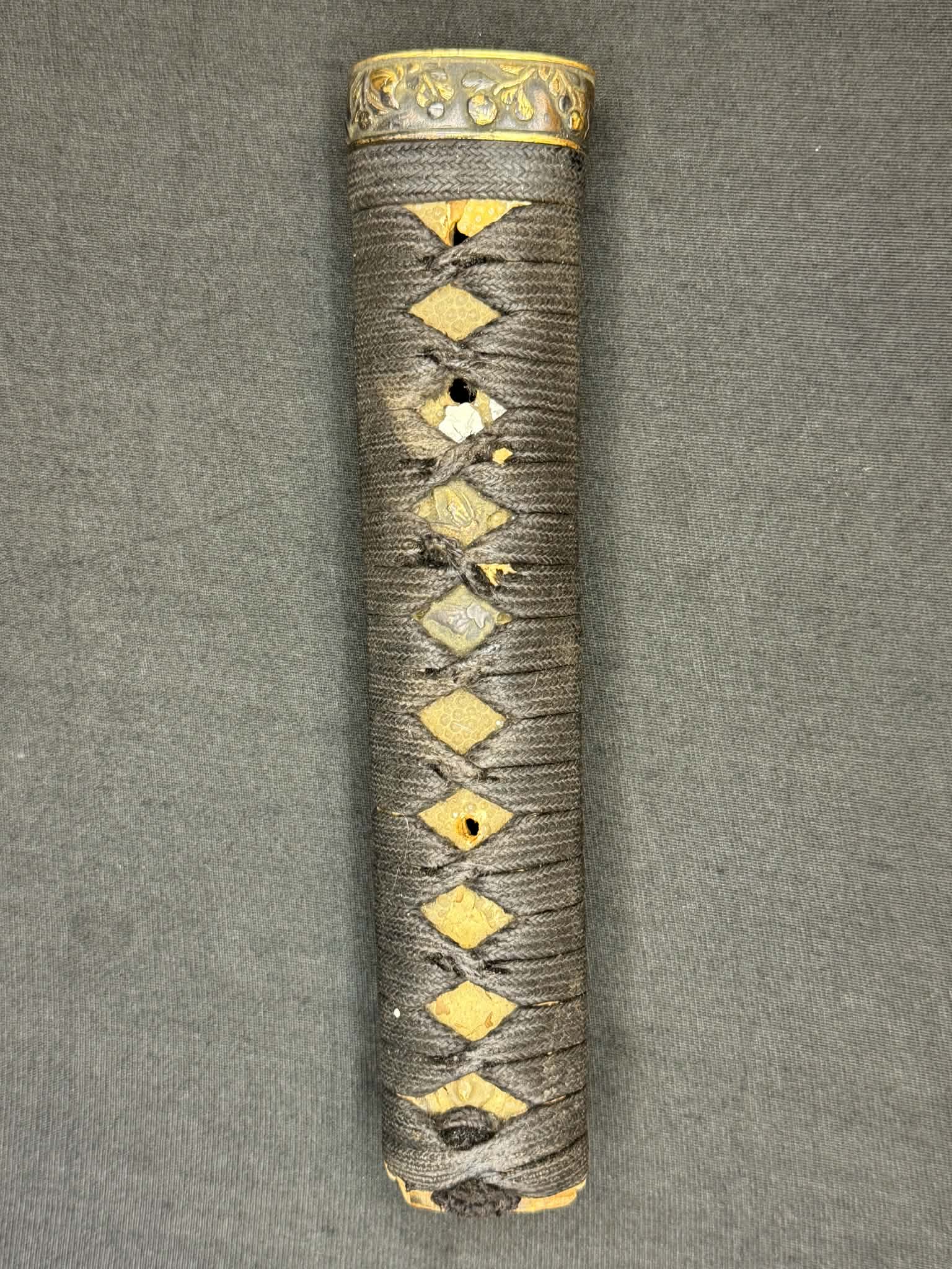 Antique Nihonto - Early Muromachi (600 years old) Katana in Handachi Koshirae