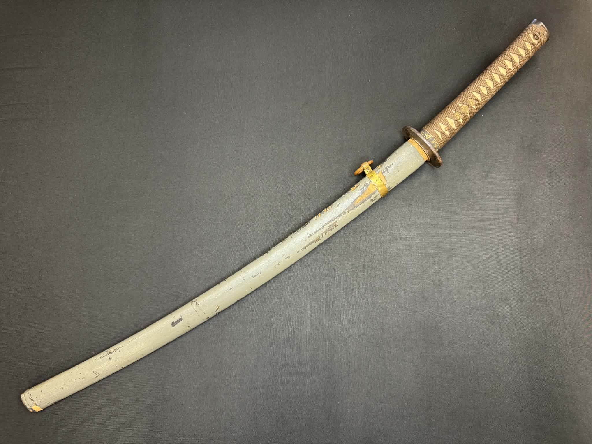 Antique Nihonto - Late Muromachi Katana in WW2 pilot Gunto fittings - Signed Tomotsugu