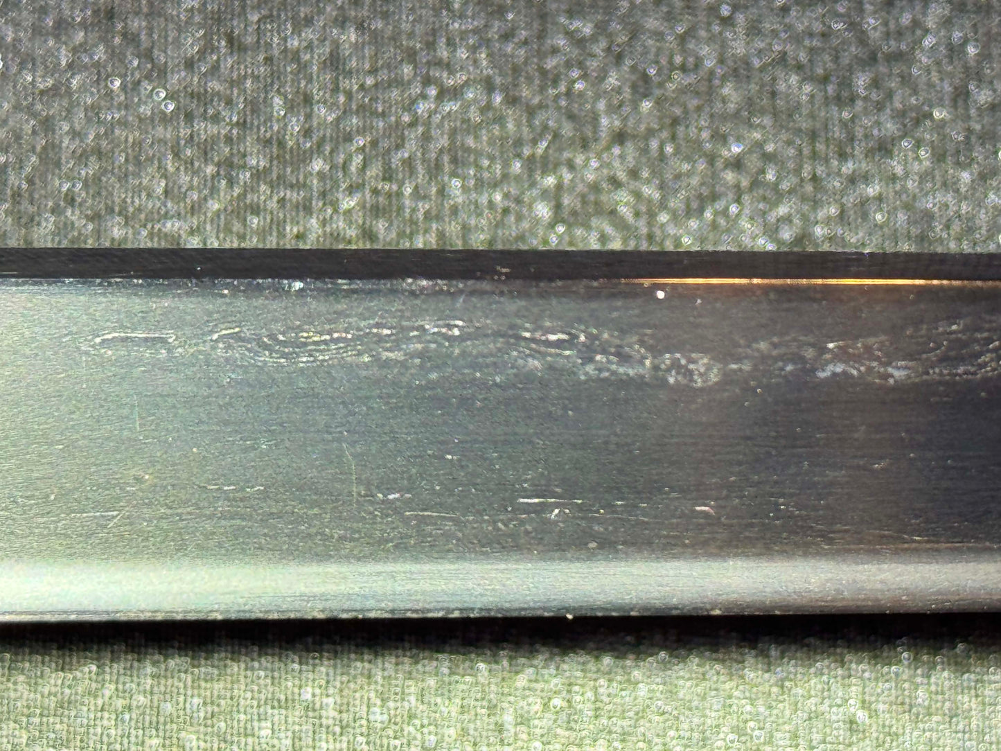 Antique Nihonto - Tanto in Shirasaya, signed Yoshimitsu (Tosa, Unverified)