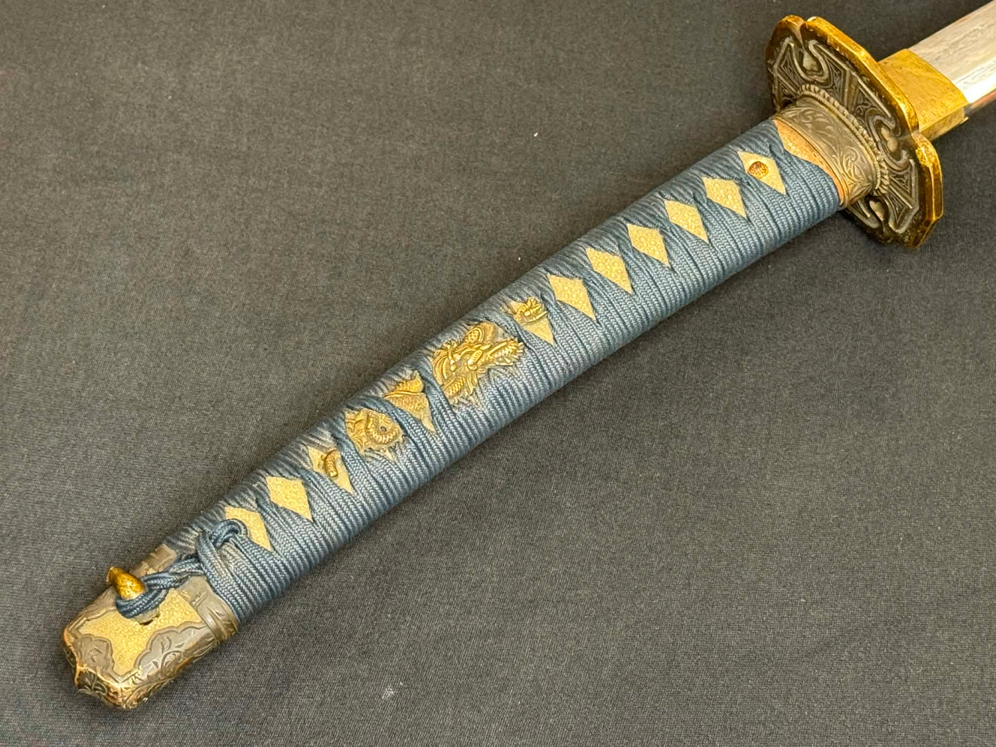 Antique Nihonto - Katana in Tachi Koshirae, signed Shinano no Kami Kunihiro Saku (unverified)