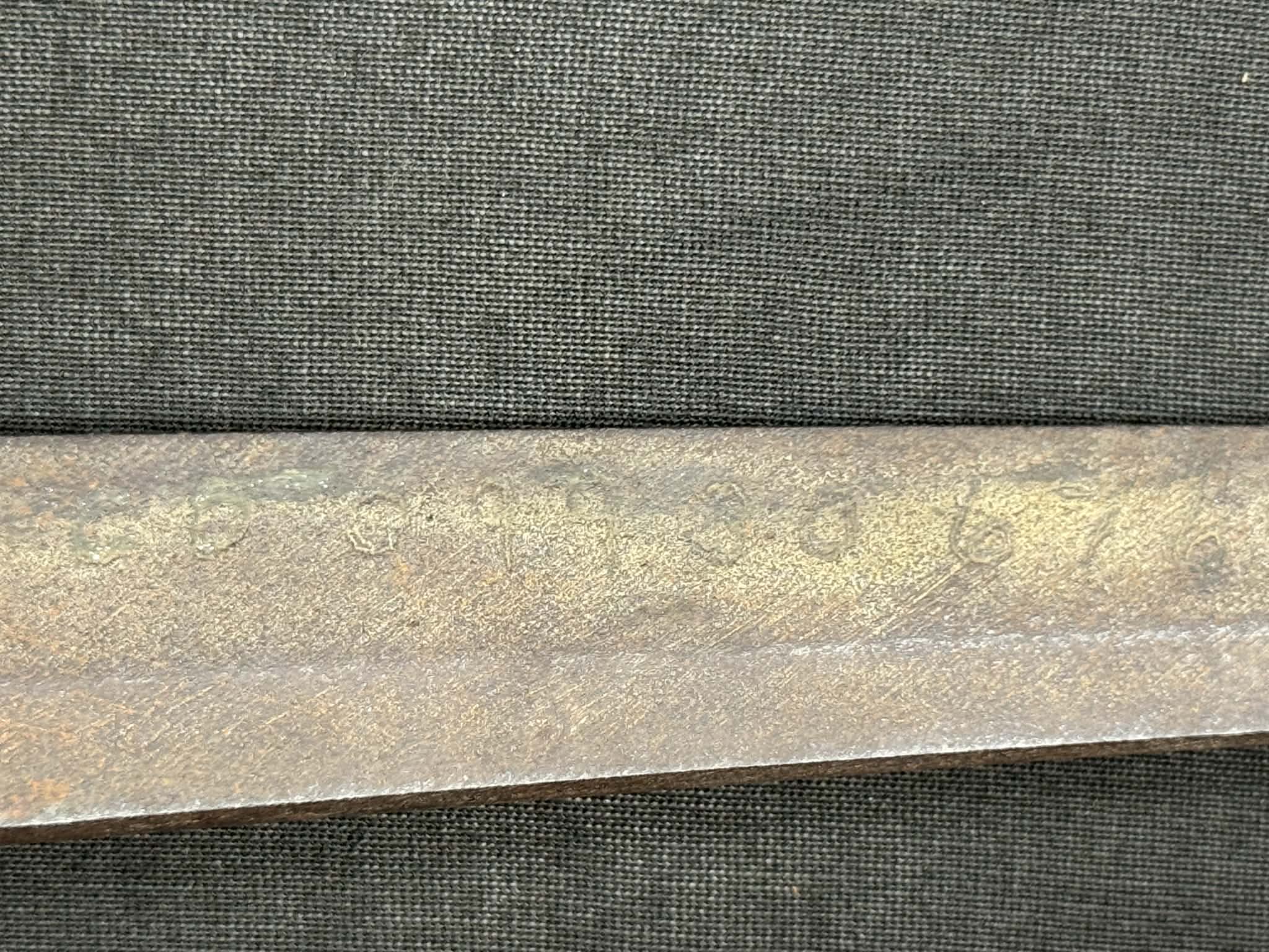 Antique Nihonto - Katana in Tachi Koshirae, signed Shinano no Kami Kunihiro Saku (unverified)