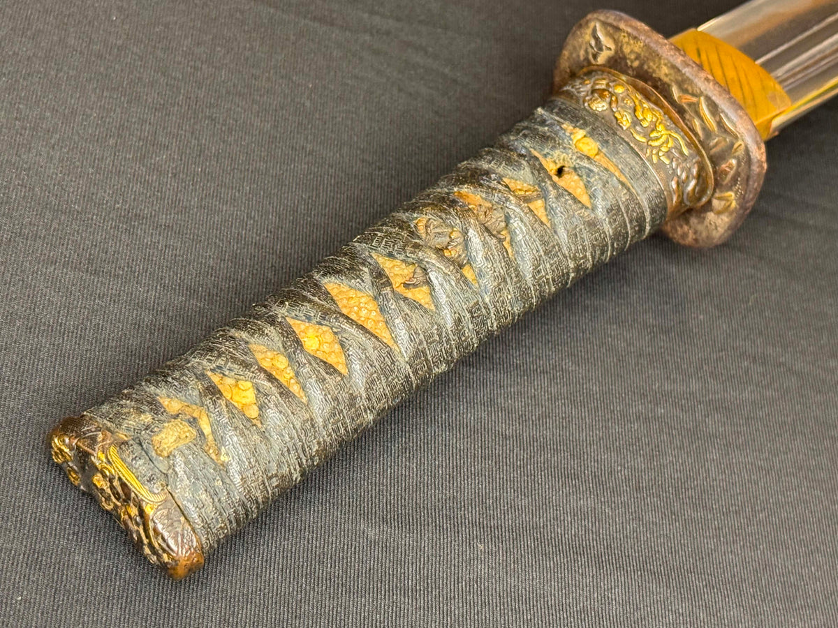 Antique Nihonto - Wakizashi with koshirae, Tsunagigaki attributed to Shimosaka