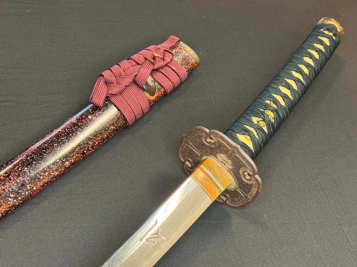 Antique Nihonto - Edo Period (150-200 years old) Katana in Handachi Koshirae, signed Joshu Mito Ju Kanekuni Saku, Three NBTHK certifications