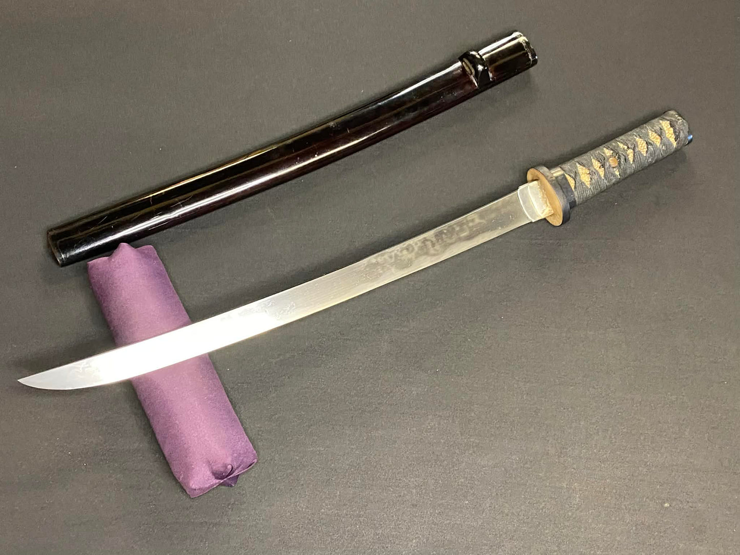 Antique Nihonto - Wakizashi in Koshirae - attributed to Tsunahiro by Shibata Matsuo