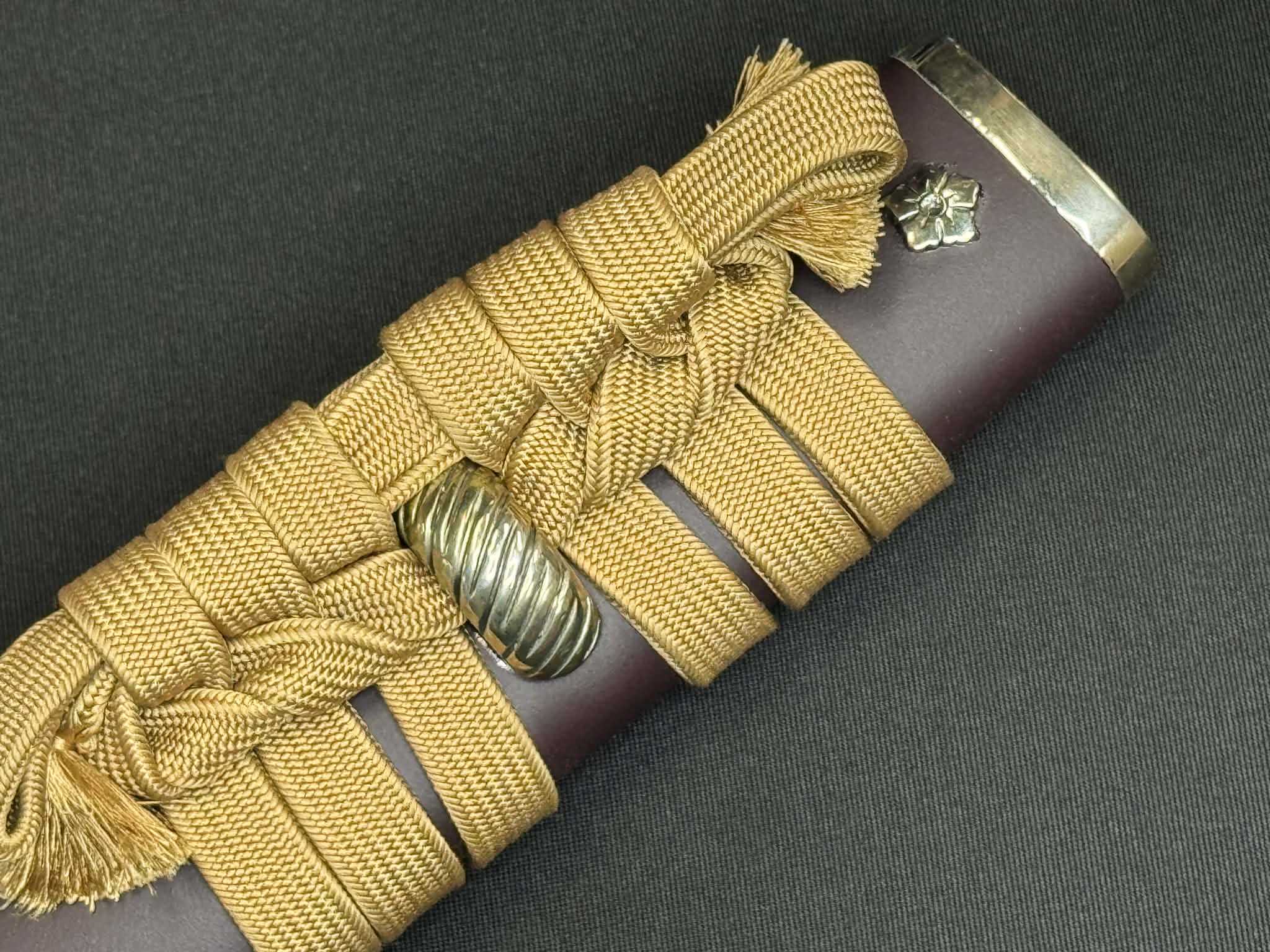 Thaitsuki Roiyaru Unokubi Katana, Sanmai Clay tempered