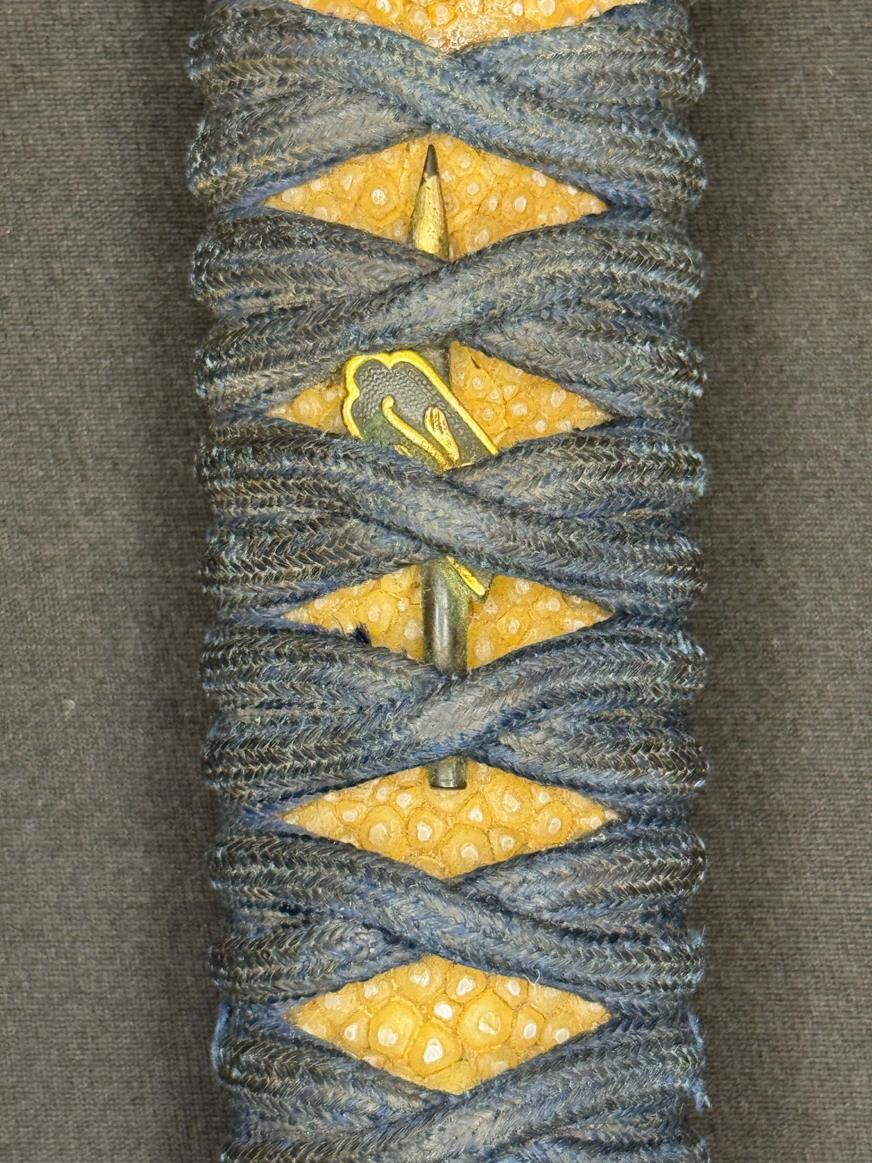 Antique Nihonto - Early Edo Wakizashi in Handachi Koshirae