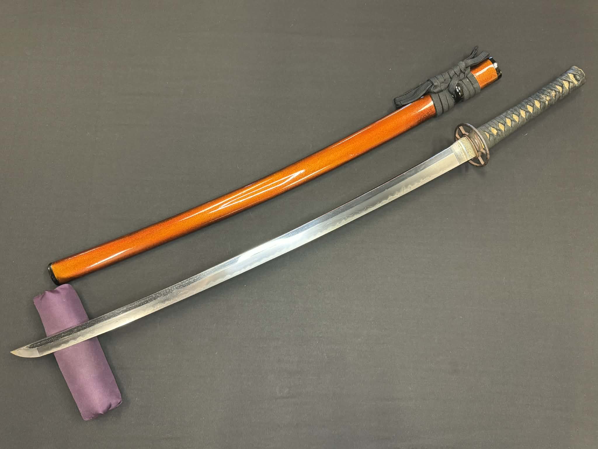 Antique Nihonto -  Katana in Koshirae - Signed Kunishige, First Year of Bunkyu (certified by NBTHK and NTHK)