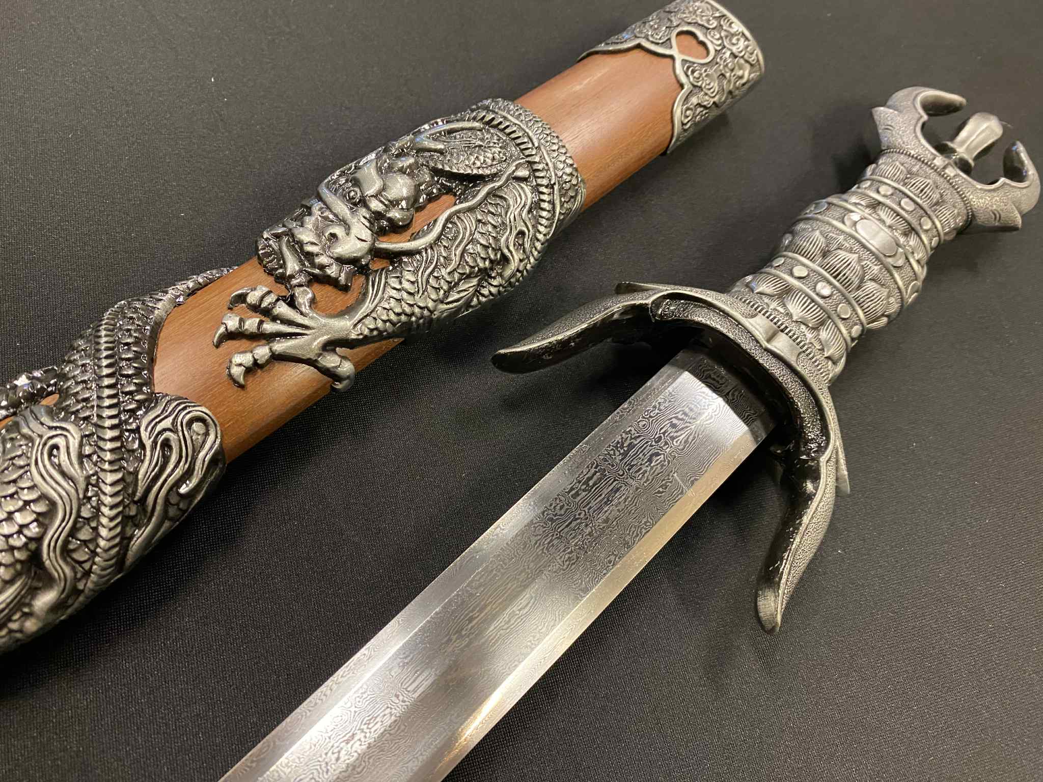 Phoenix Armory Tsurugi - Dragon Prayer - Damascus