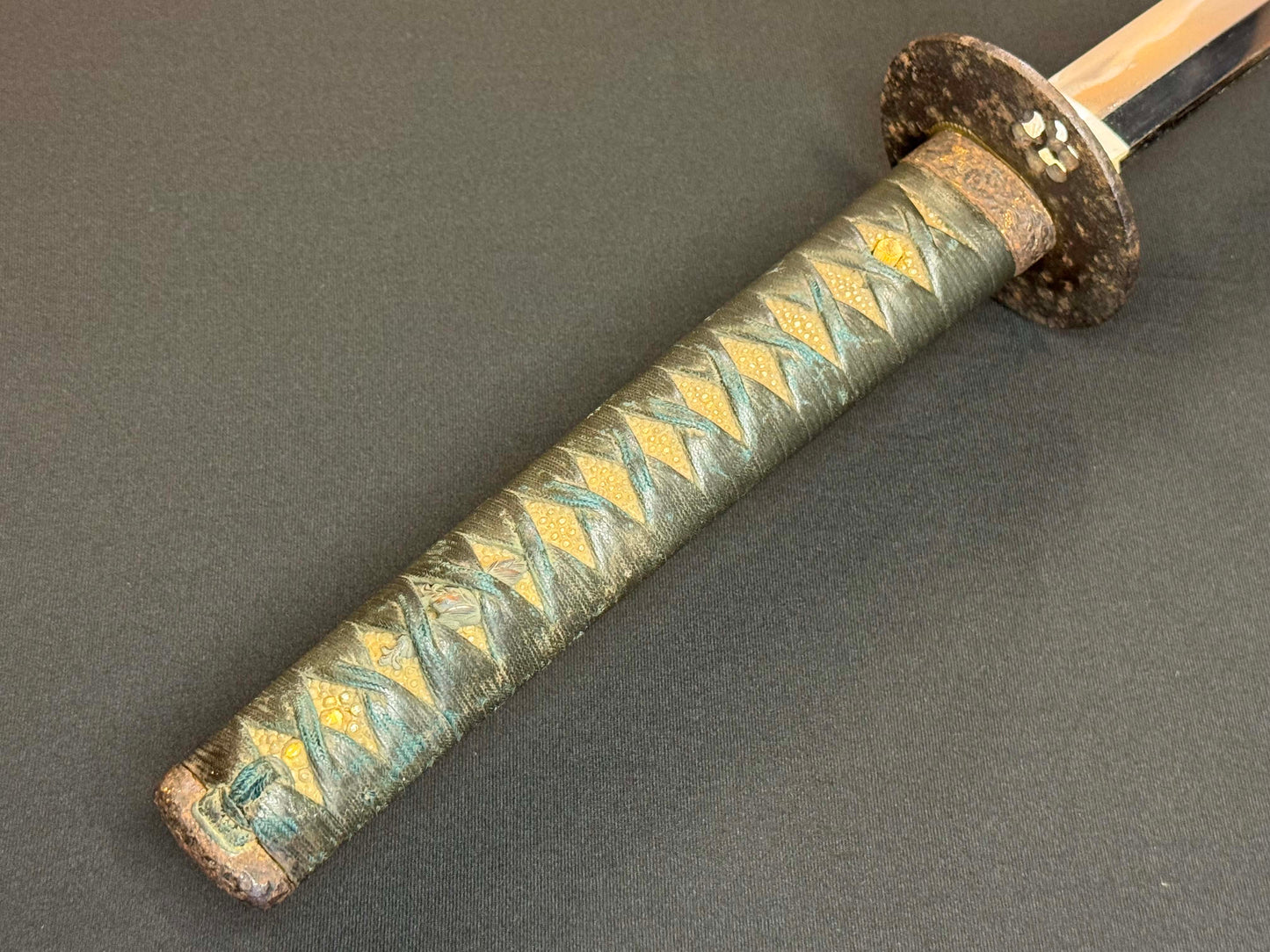 Antique Nihonto - Early Edo(350 years old) Katana with Koshirae - NBTHK attributed to Fujiwara Takada