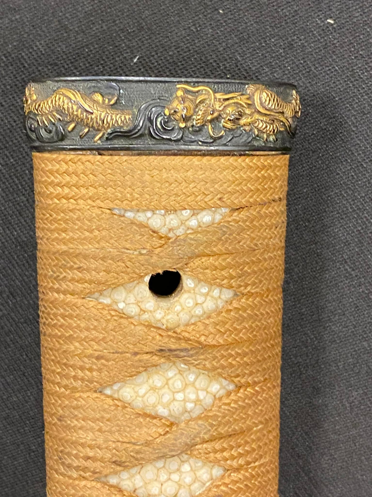 Antique Nihonto - Early Edo (3-400 years old) Wakizashi in Koshirae, signed Kanemoto (unverified)