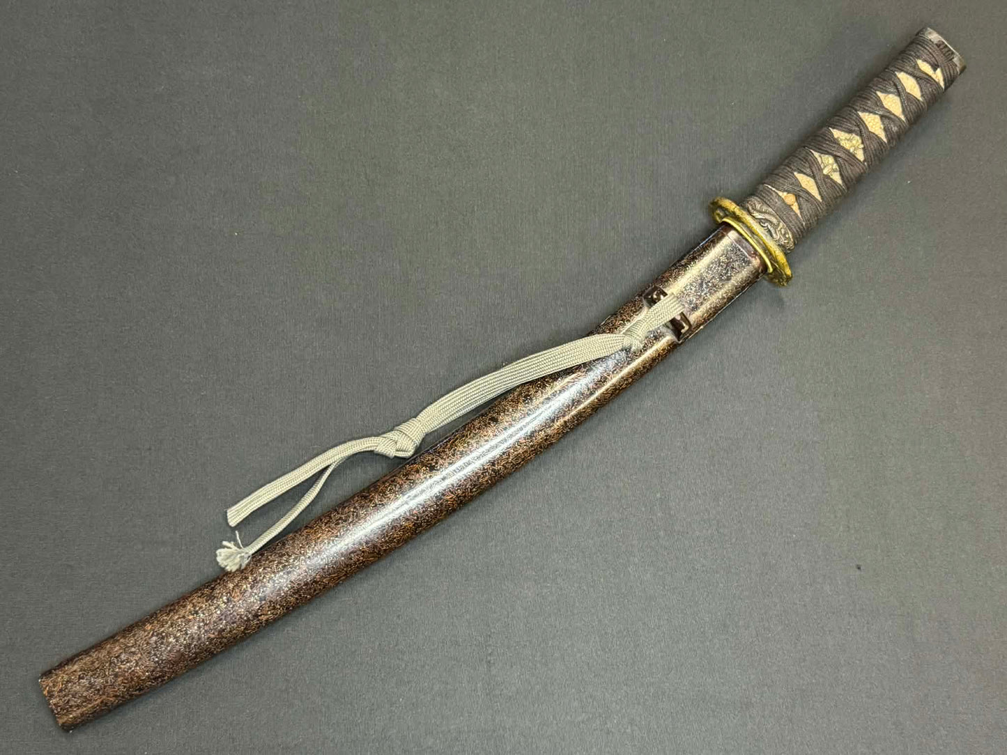 Antique Nihonto - Wakizashi in Koshirae, signed Nagataka Saku (unverified)
