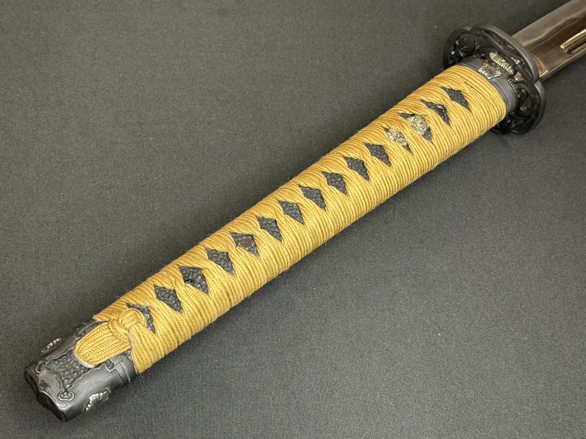 Thaitsuki Roiyaru Unokubi Katana, Sanmai Clay tempered