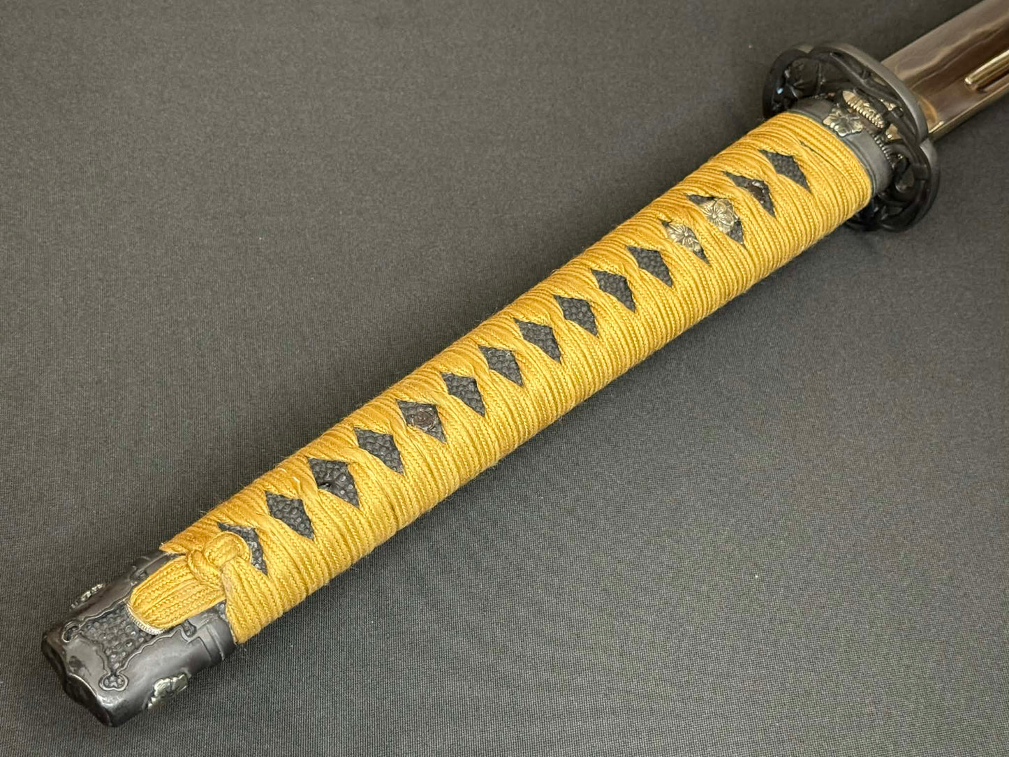 Thaitsuki Roiyaru Unokubi Katana, Sanmai Clay tempered