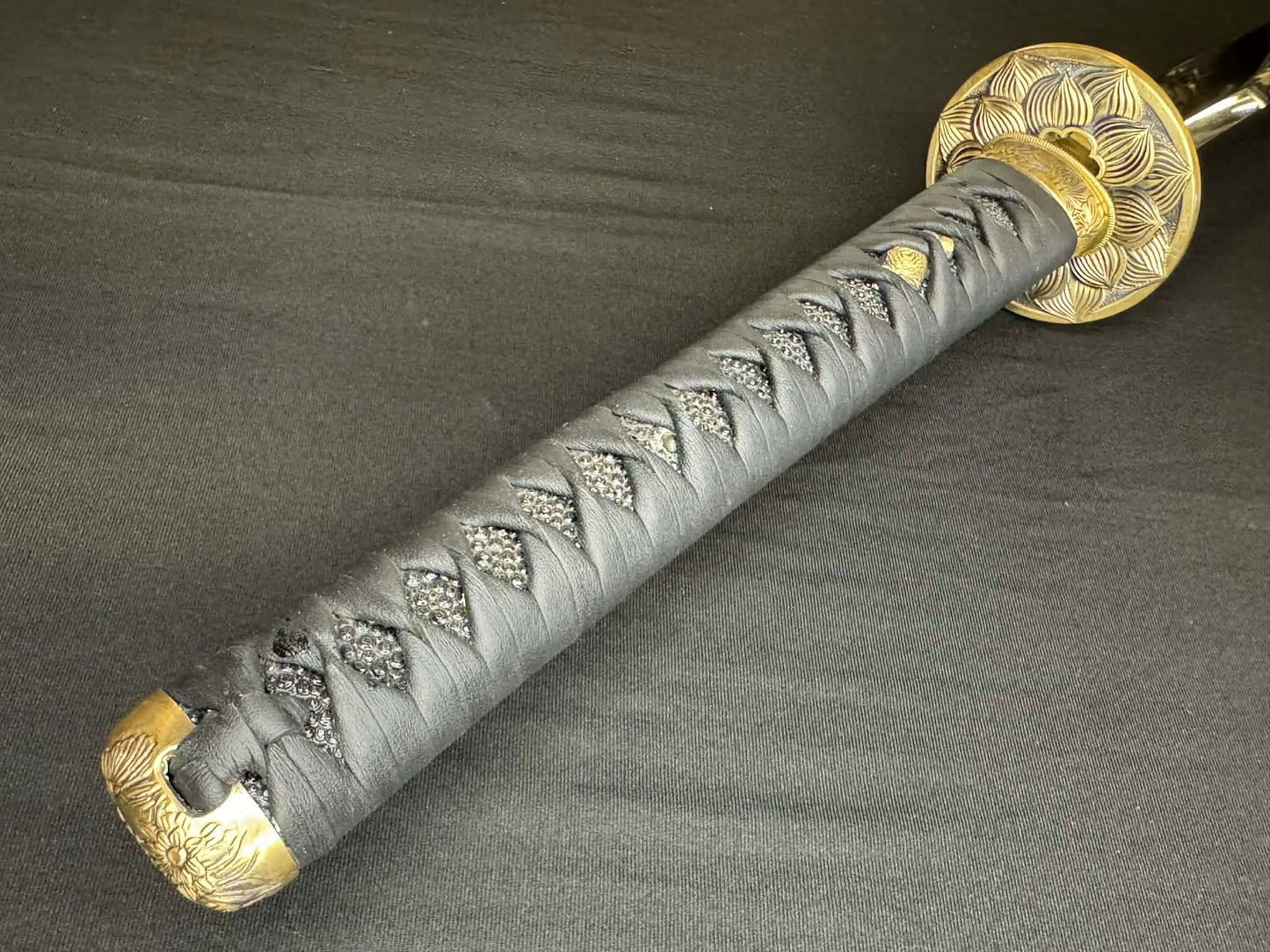 Cloudhammer Gold Lotus Katana - s5e shock steel