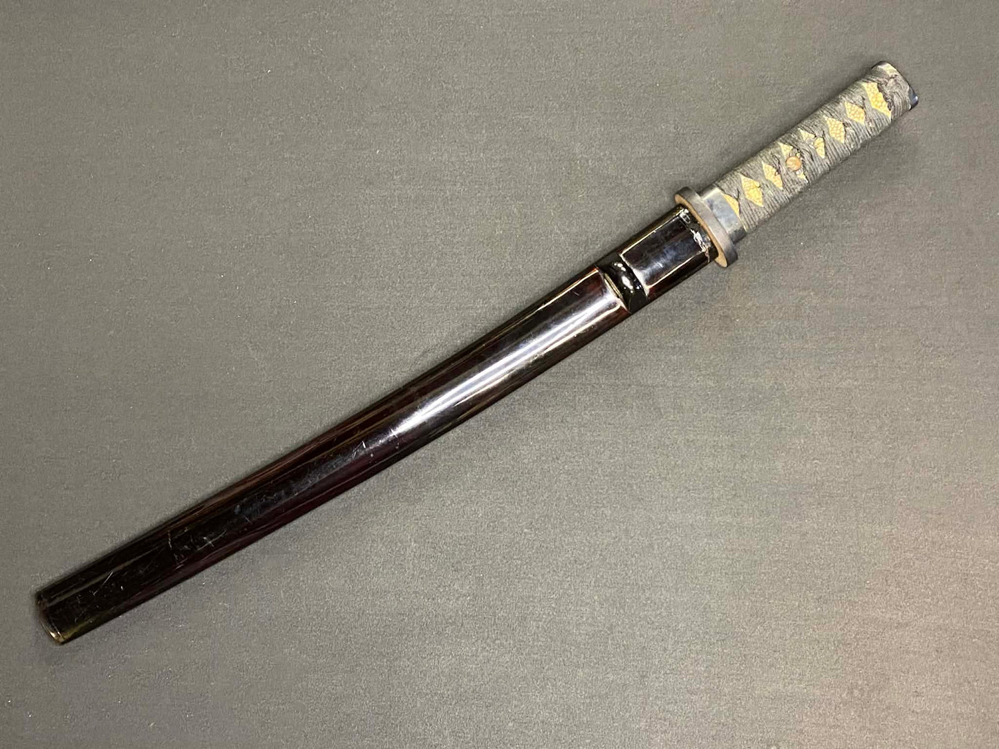 Antique Nihonto - Wakizashi in Koshirae - attributed to Tsunahiro by Shibata Matsuo
