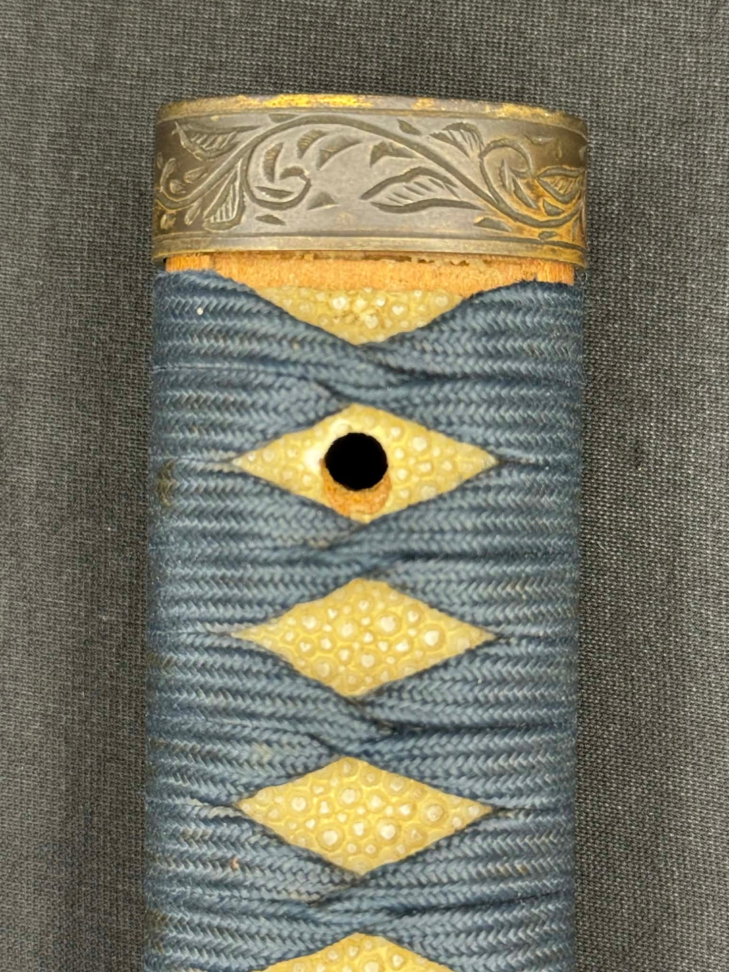 Antique Nihonto - Katana in Tachi Koshirae, signed Shinano no Kami Kunihiro Saku (unverified)
