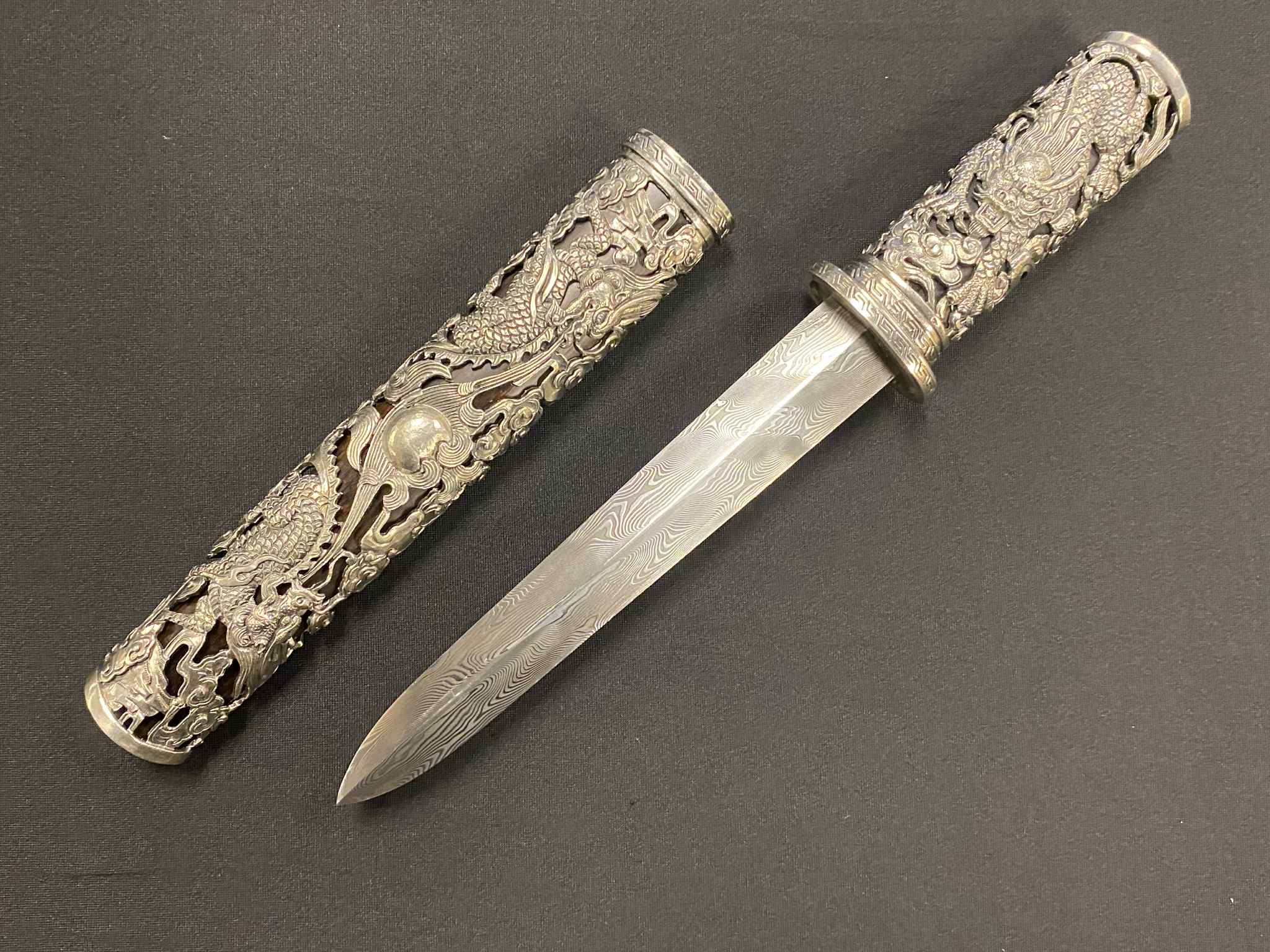 Four Face Dagger - Cloud Dragon - Spiral Damascus