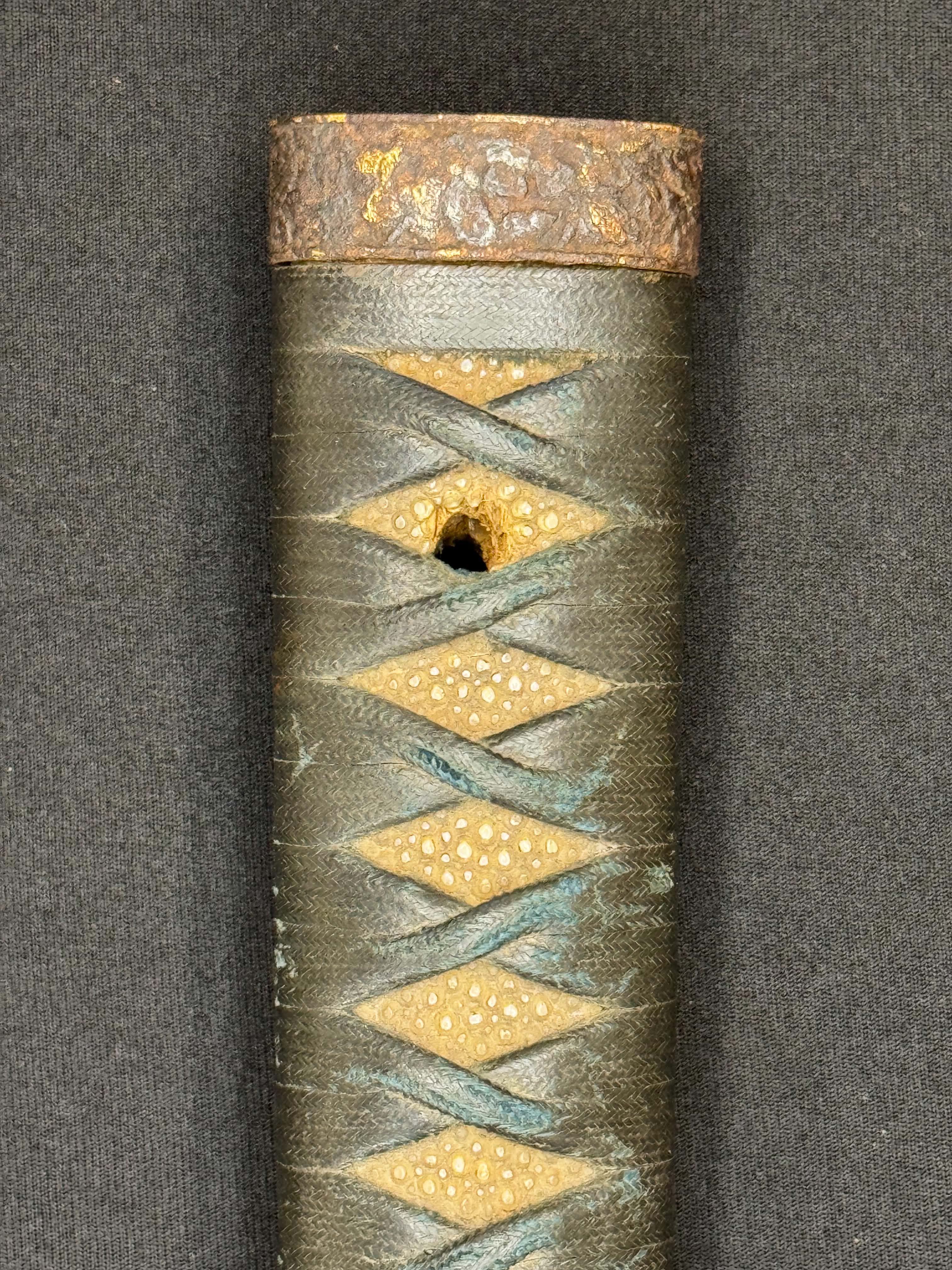 Antique Nihonto - Early Edo(350 years old) Katana with Koshirae - NBTHK attributed to Fujiwara Takada