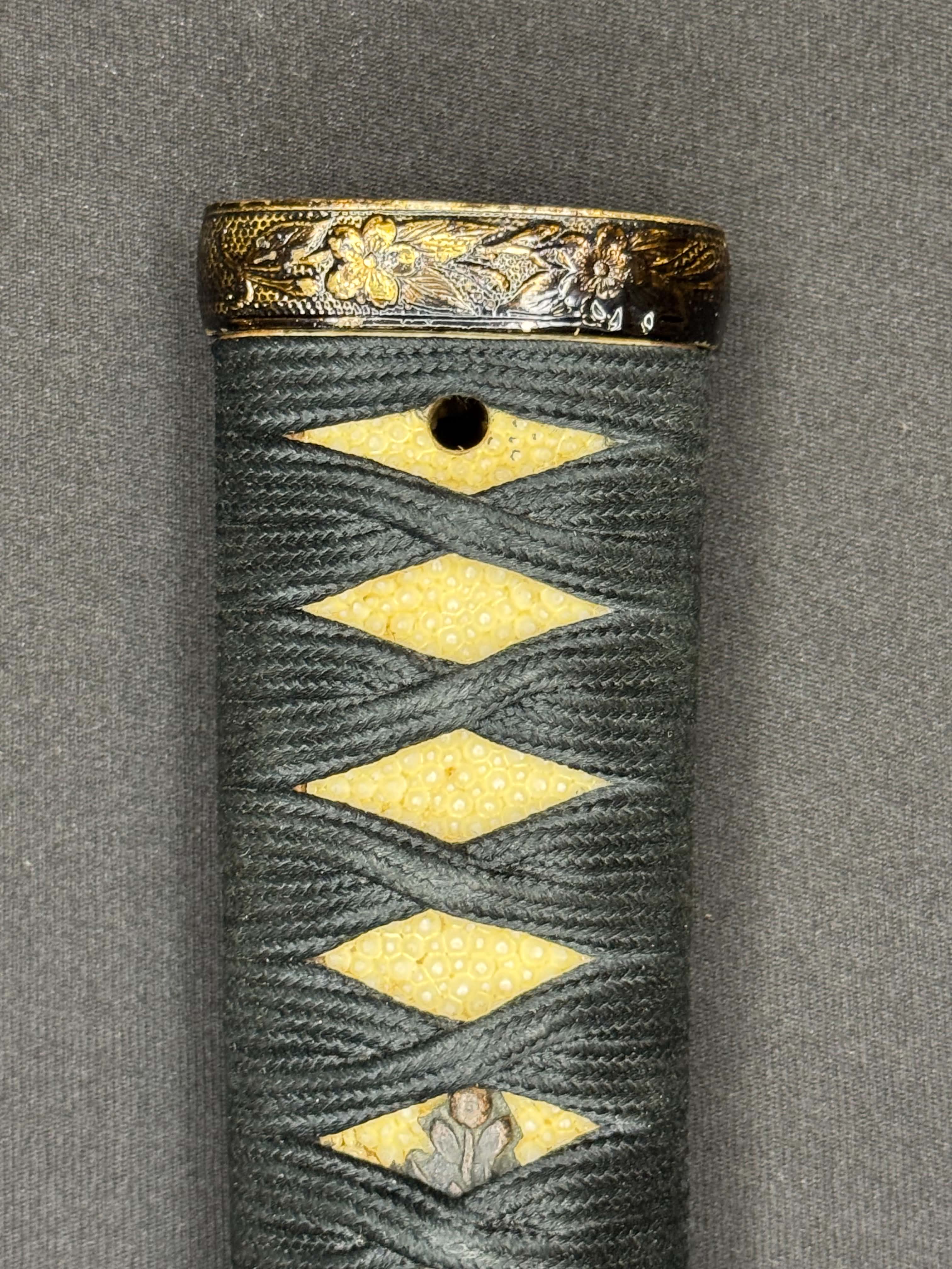 Antique Nihonto - LONG VERY WIDE Katana in Koshirae