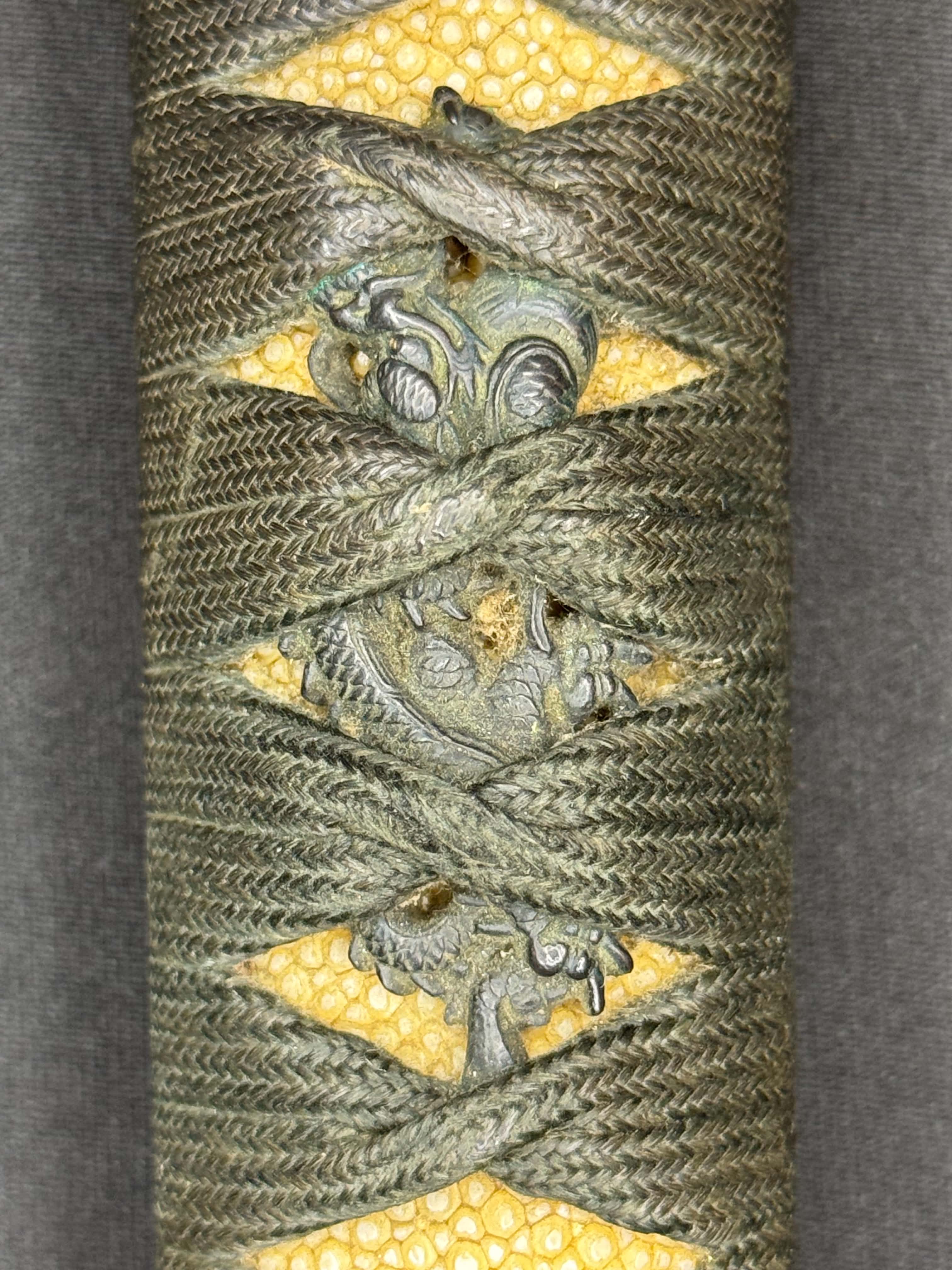 Antique Nihonto - Muromachi (5-600 years old) LONG Katana in Koshirae, NBTHK attributed to Kashu Yukimitsu