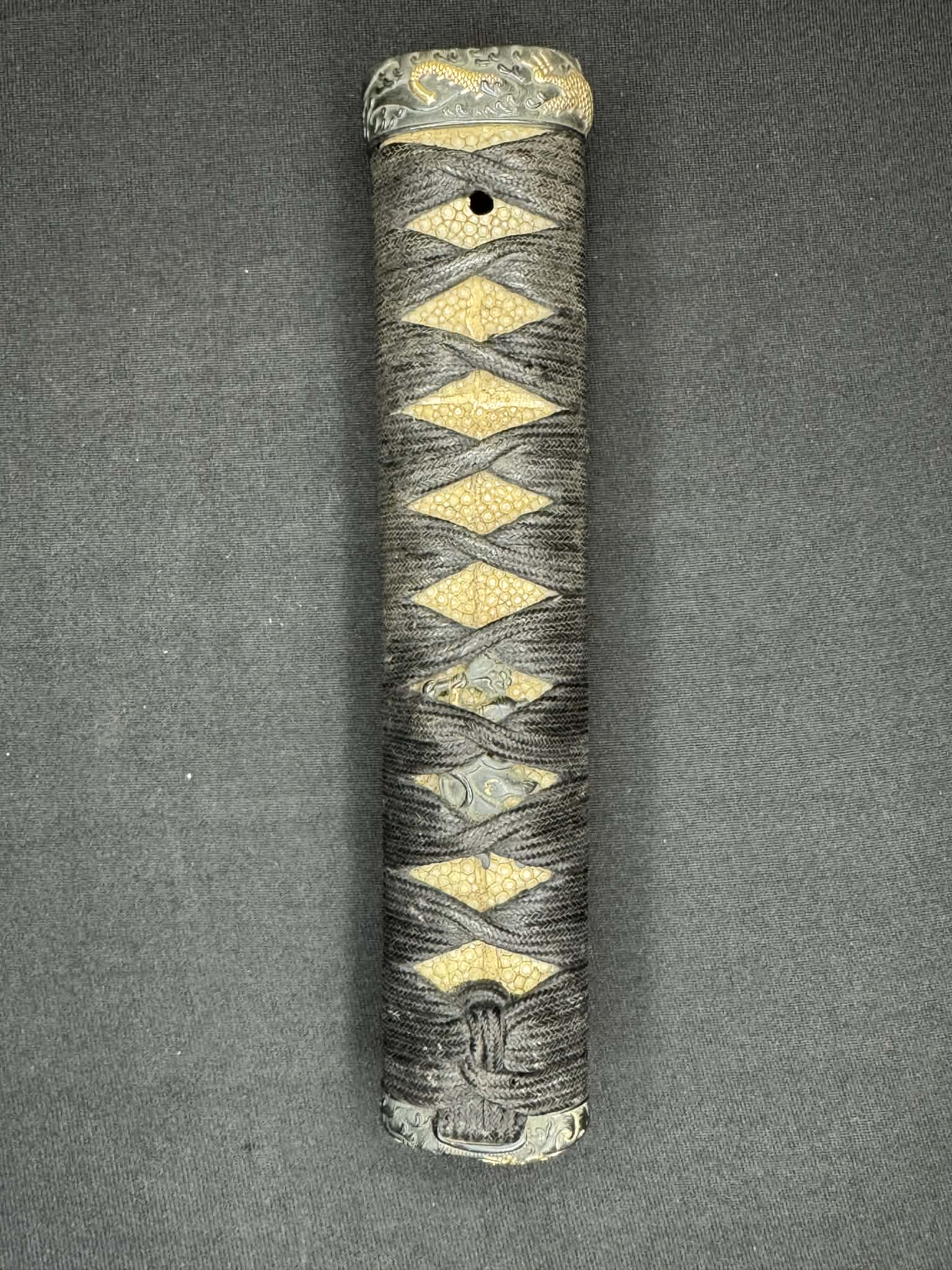 Antique Nihonto - Early Edo Wakizashi in koshirae, signed Bishu Ju Sukesada (unverified)