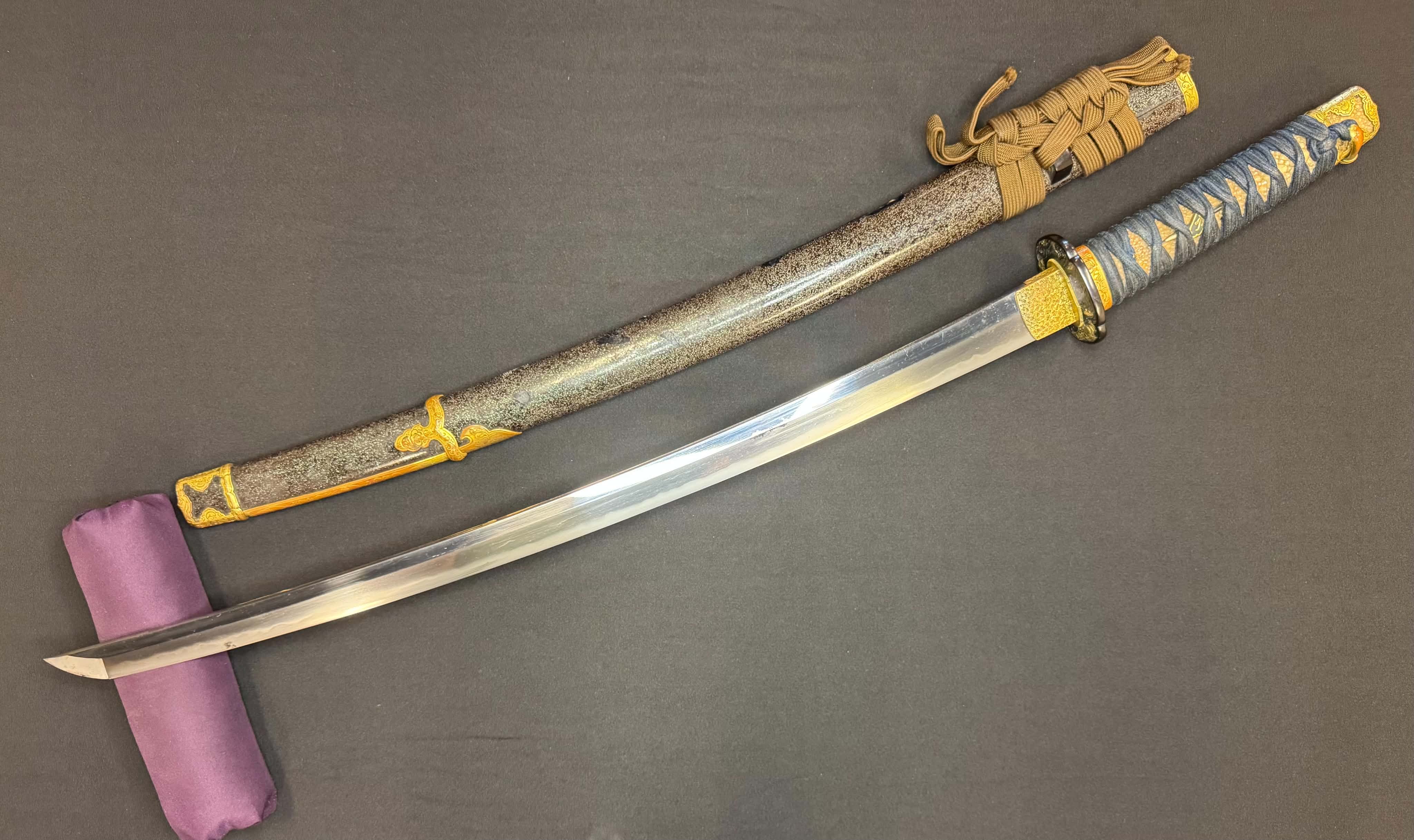 Antique Nihonto - Early Edo Wakizashi in Handachi Koshirae