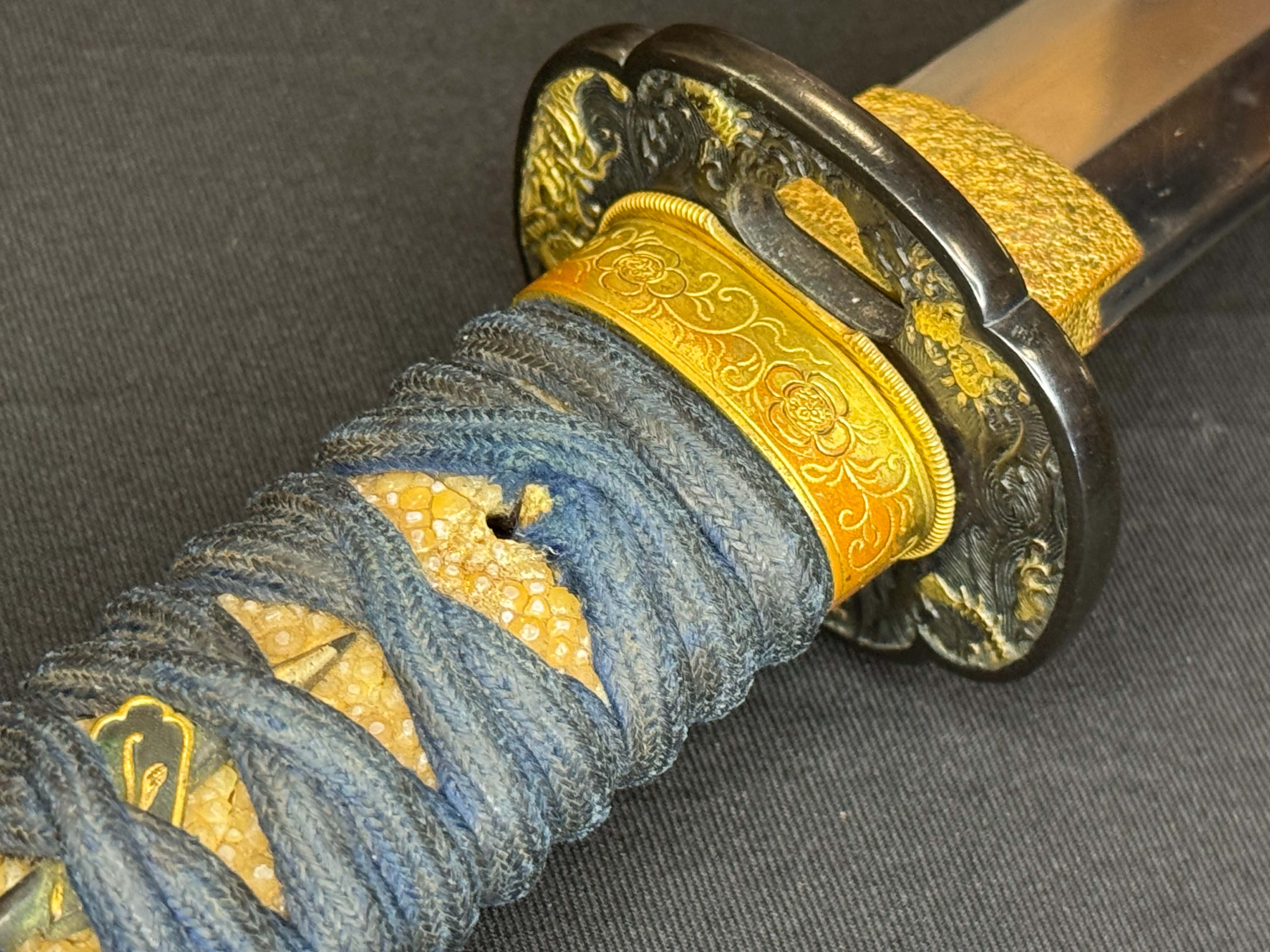 Antique Nihonto - Early Edo Wakizashi in Handachi Koshirae