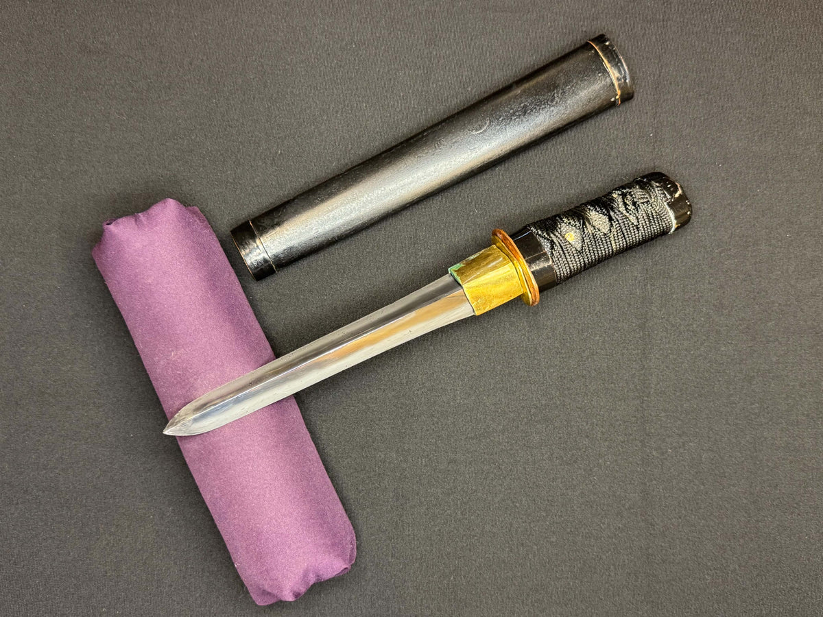 Antique Nihonto - Sankaku Yari in Tanto Koshirae