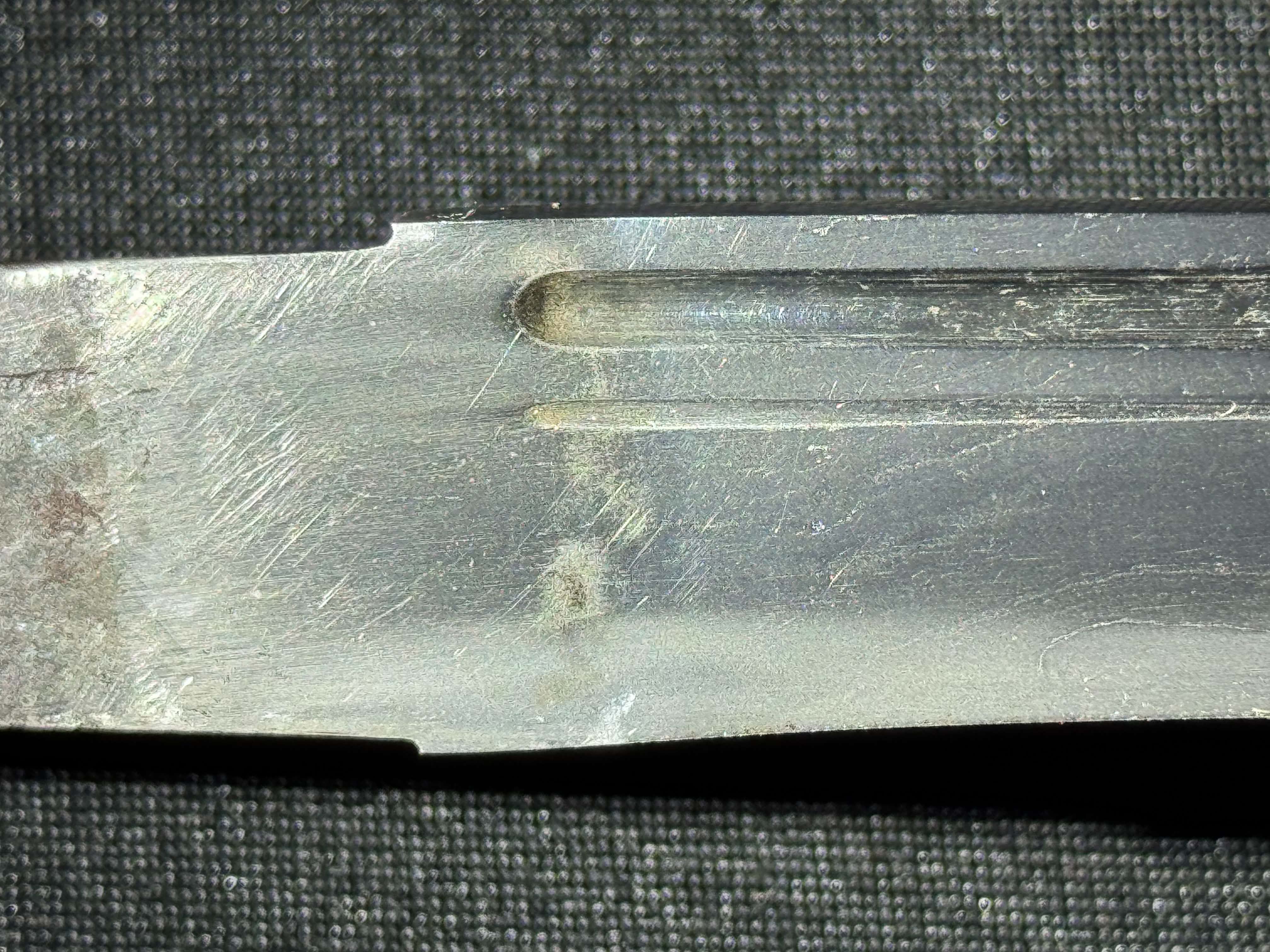 Antique Nihonto - Yoroi doshi in Koshirae, signed Kanekuni Saku