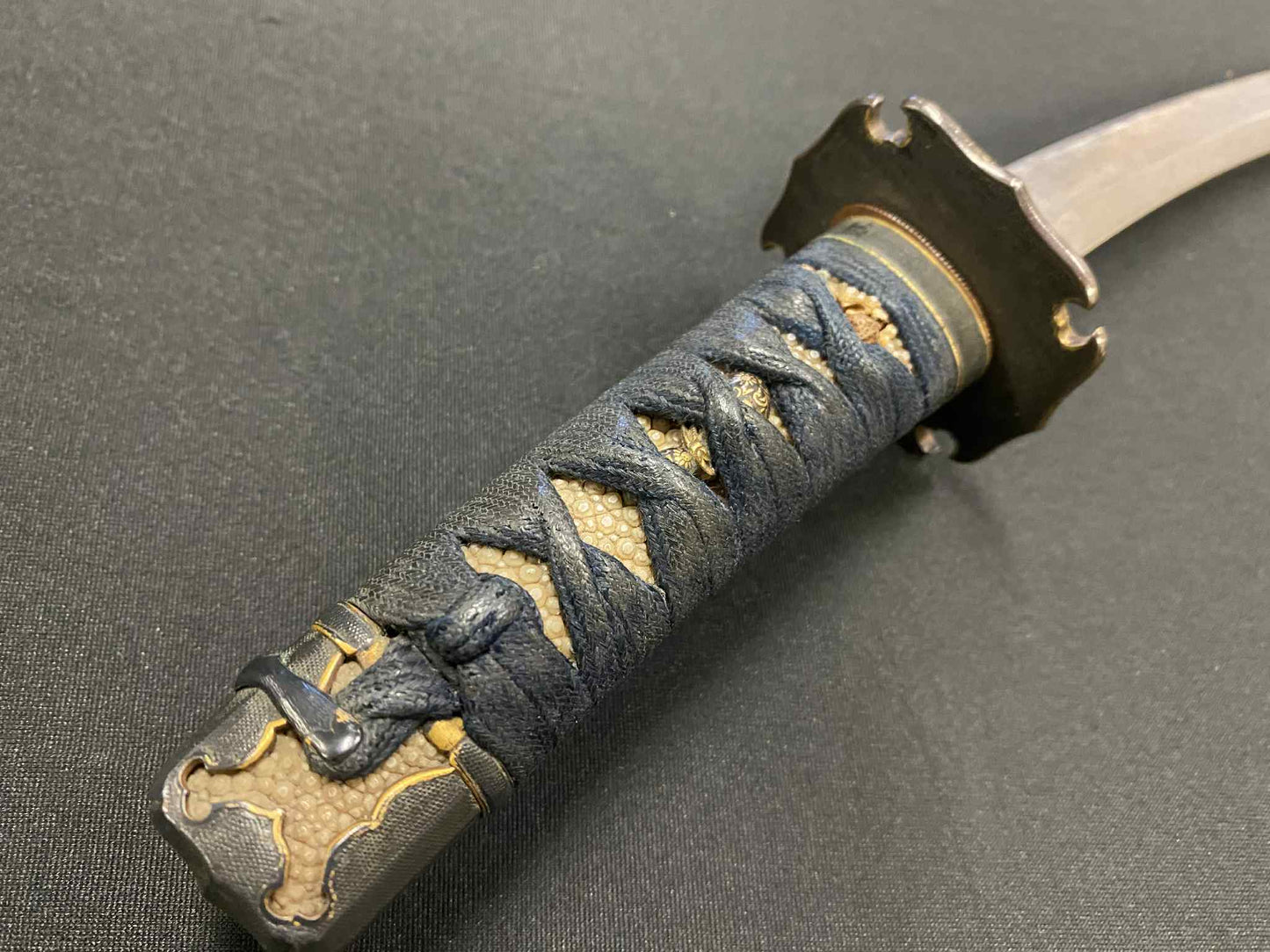 Antique Nihonto - Tanto in Handachi Koshirae