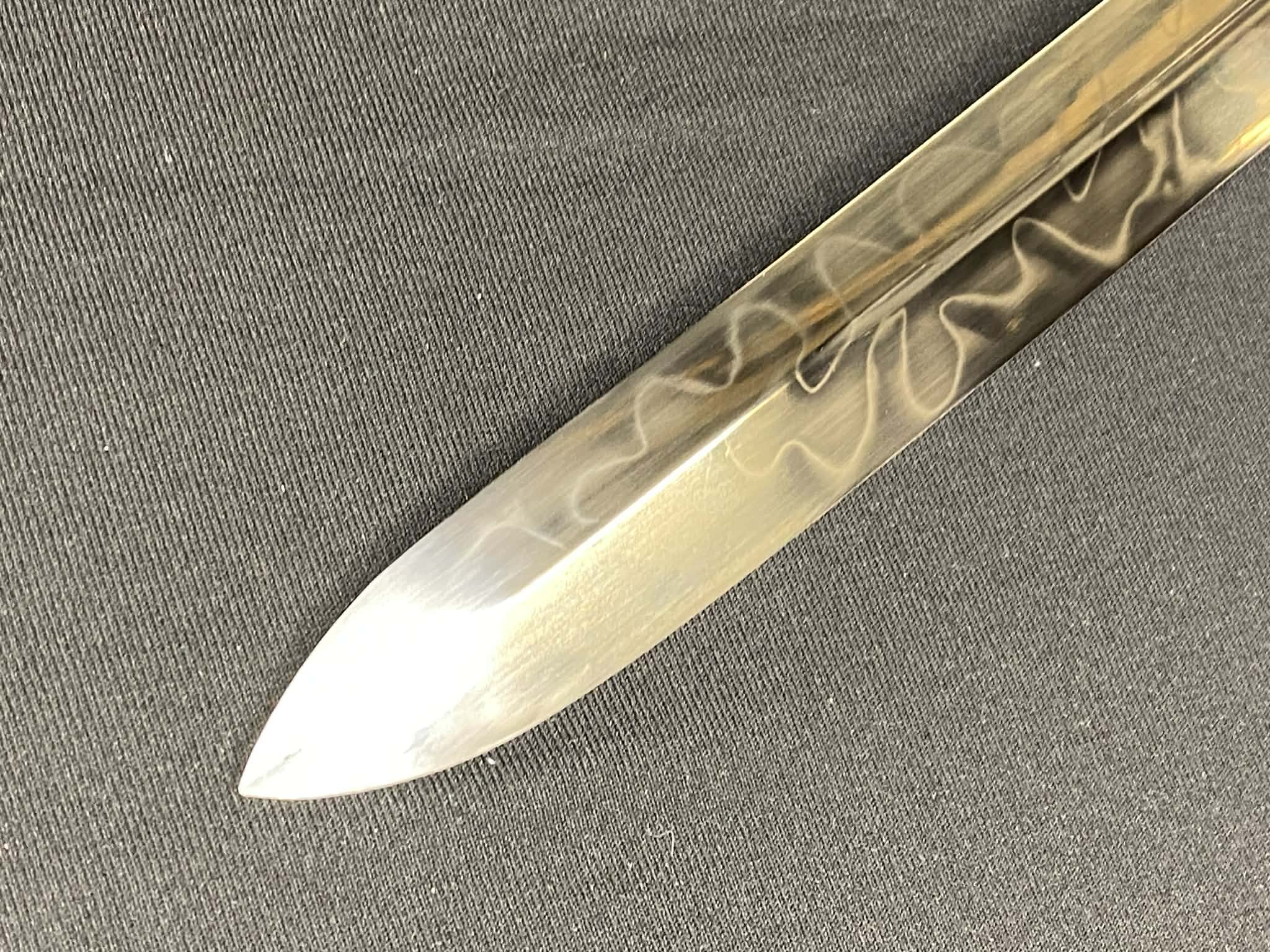 Dragonspring Emperor Tachi - Gold Chrysanthemum - Kogarasu Hitatsura