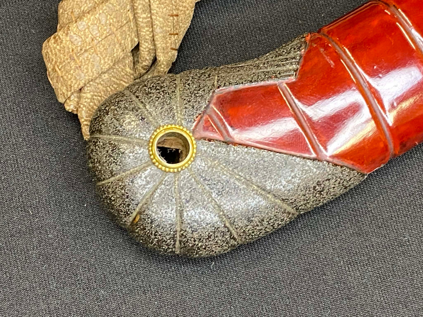 Antique Nihonto - Osoraku Tanto with Shrimp Koshirae - Edo Period, signed Soshu Ju Tsunahiro (unverified)