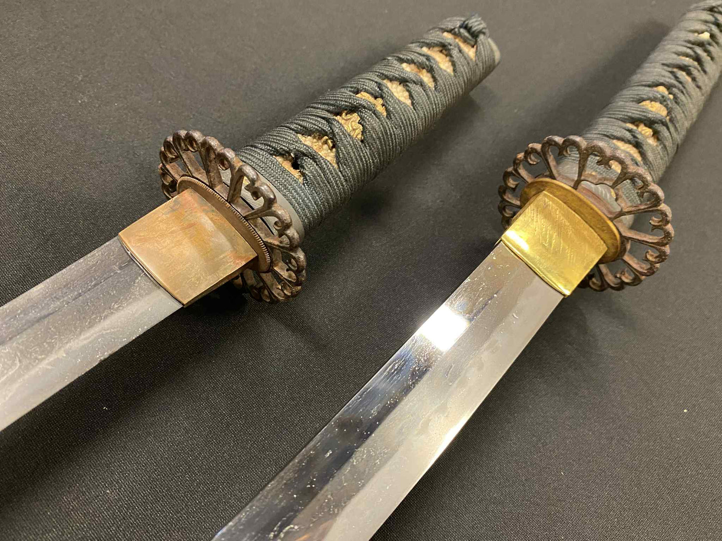 Antique Nihonto - Daishou Katana (Late Muromachi, red lacquer signature of Yoshikage) and Wakizashi (Late Muromachi, signed Kanefusa Masaie) (neither verified) with Koshirae