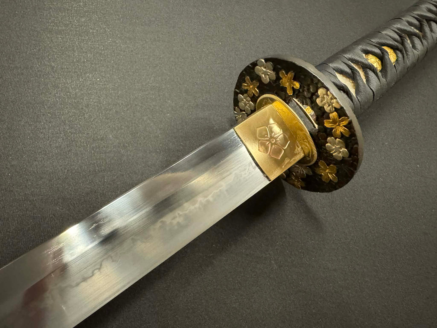 Moritaka Razor Prestige Katana - Gold Cherry Petals - Clay-Tempered T10 Choji hamon, Hazuya Polish