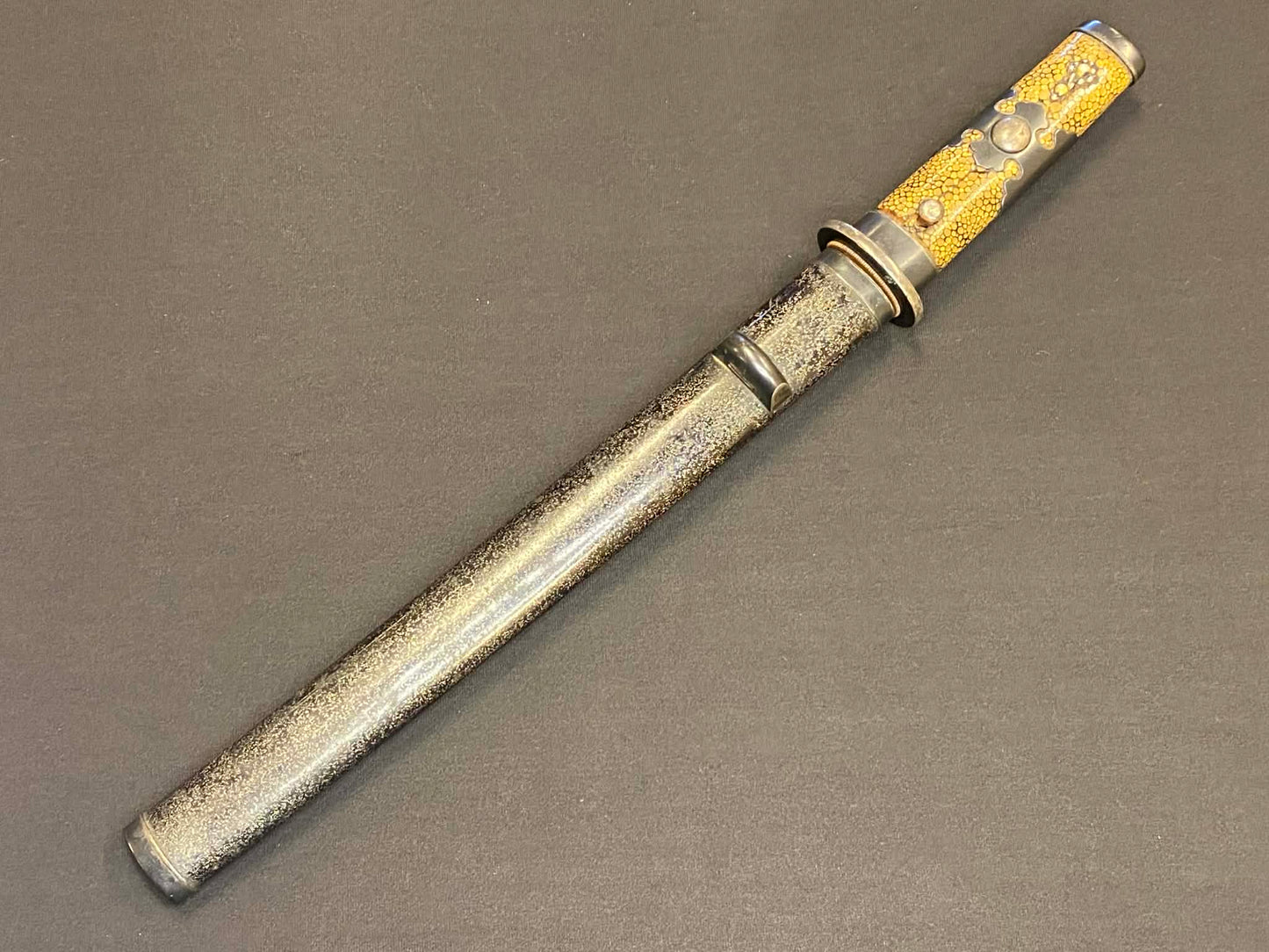 Antique Nihonto -  Kikuchi Yari Tanto in Hamidashi Koshirae - Late Muromachi Period