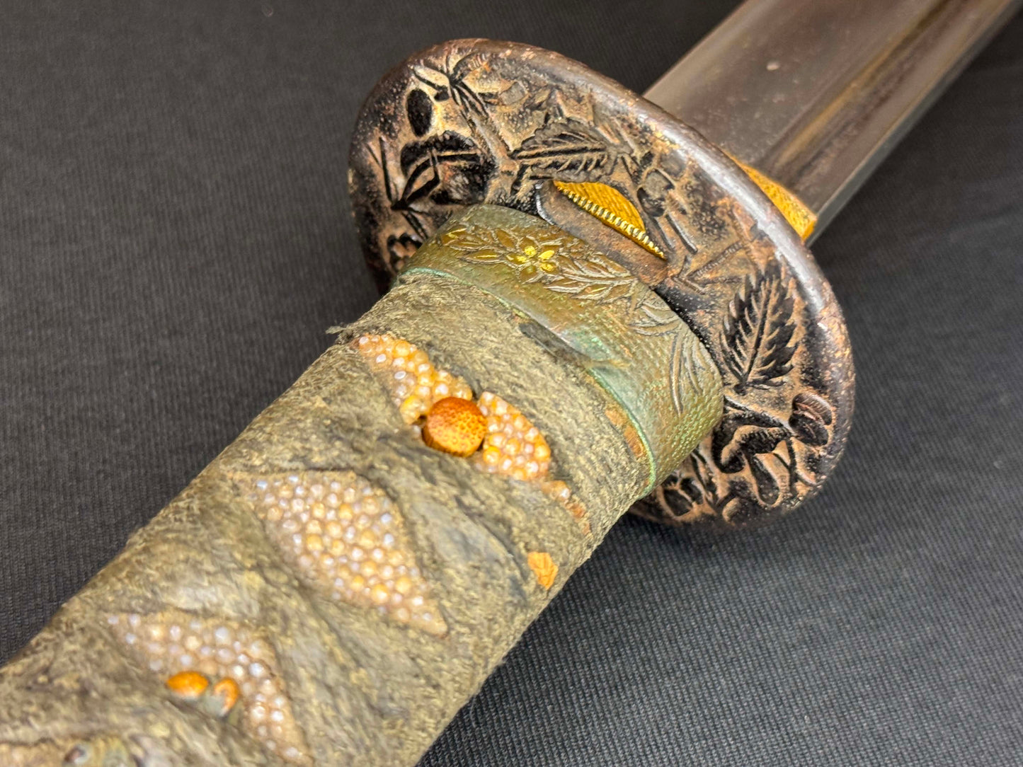 Antique Nihonto - Wakizashi in Koshirae, signed Bishu Osafune Sukesada