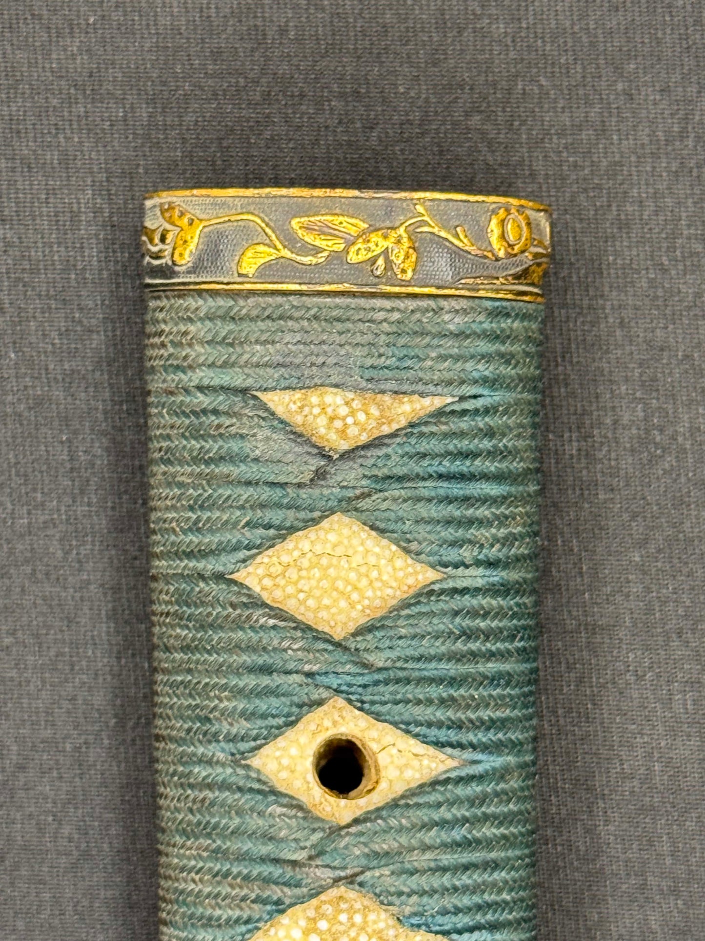Antique Nihonto - Late Muromachi (4-500 years old) Katana in Koshirae, signed Bishu Osafune Sukesada, Dated August 1525 (not verified)