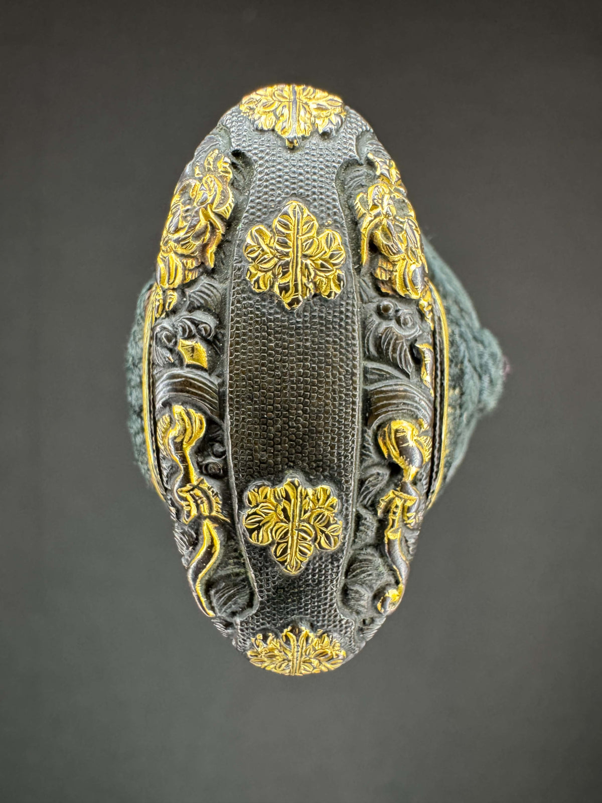 Antique Nihonto - Muromachi (5-600 years old) Katana in Koshirae, NBTHK attributed to Naminohira