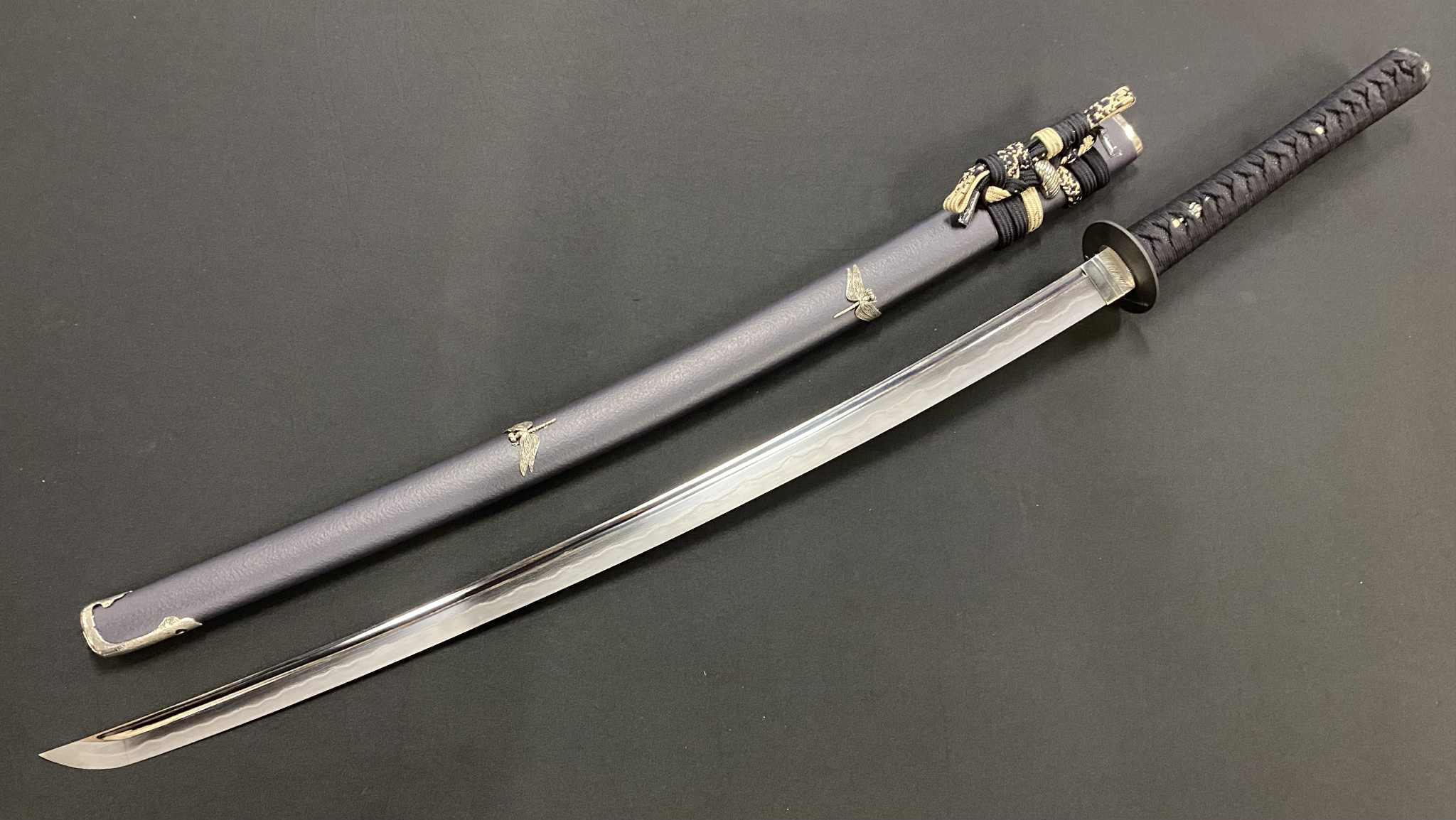 Thaitsuki Tombo Katana, Sanmai Clay tempered