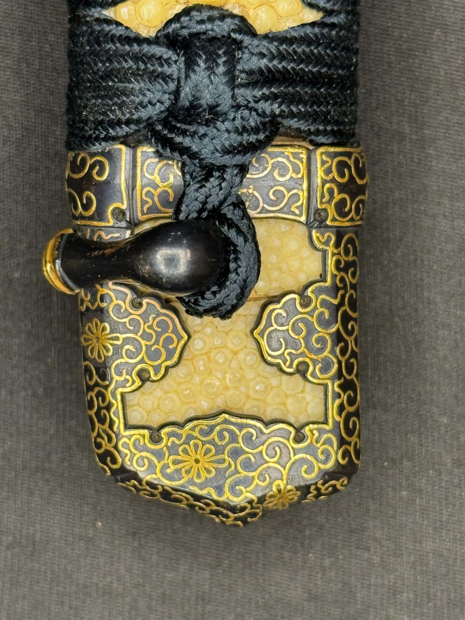 Antique Nihonto - Daishou Katana (NBTHK attributed to Fujiwara Takada) and Wakizashi (NBTHK attributed to Echizen Seki) in Handachi Koshirae