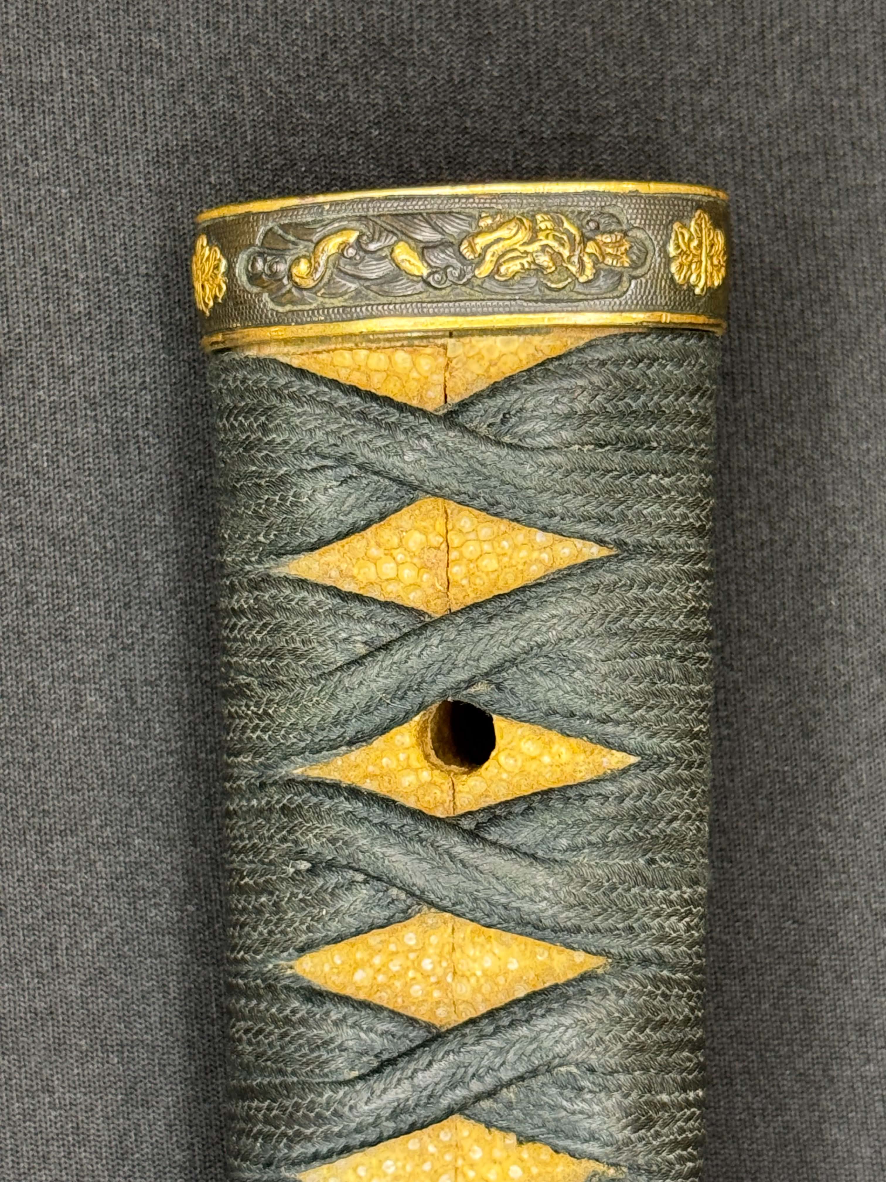 Antique Nihonto - Muromachi (5-600 years old) Katana in Koshirae, NBTHK attributed to Naminohira