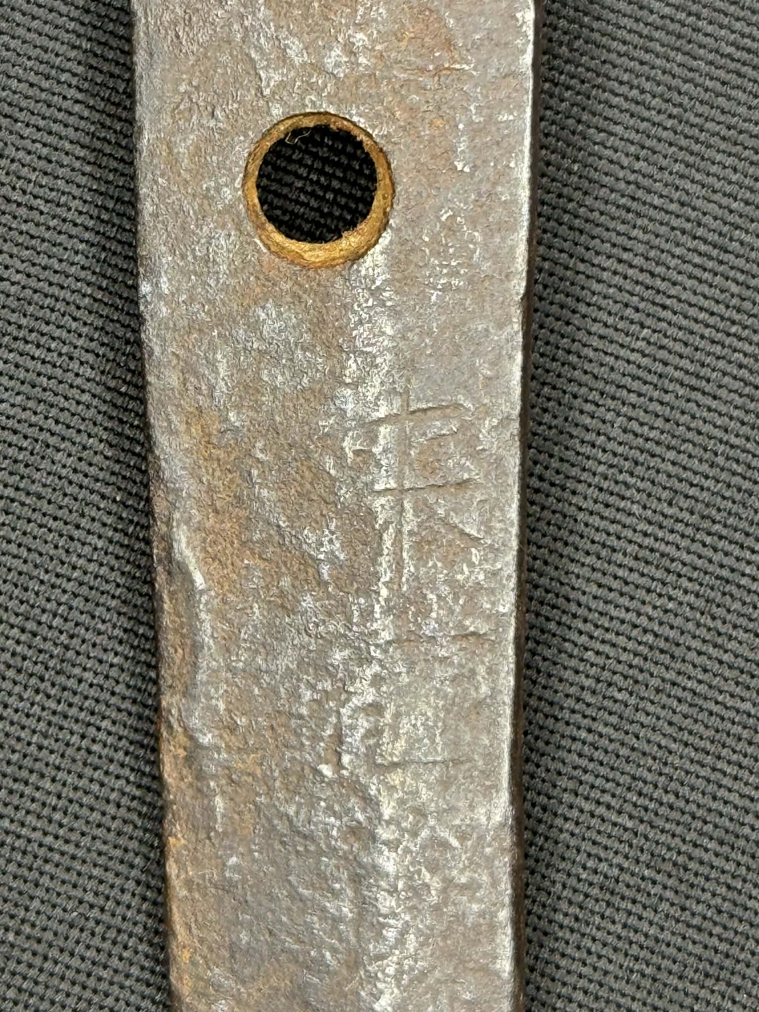 Antique Nihonto - Katana in Tachi Koshirae, signed Rai Kuni- (unverified)
