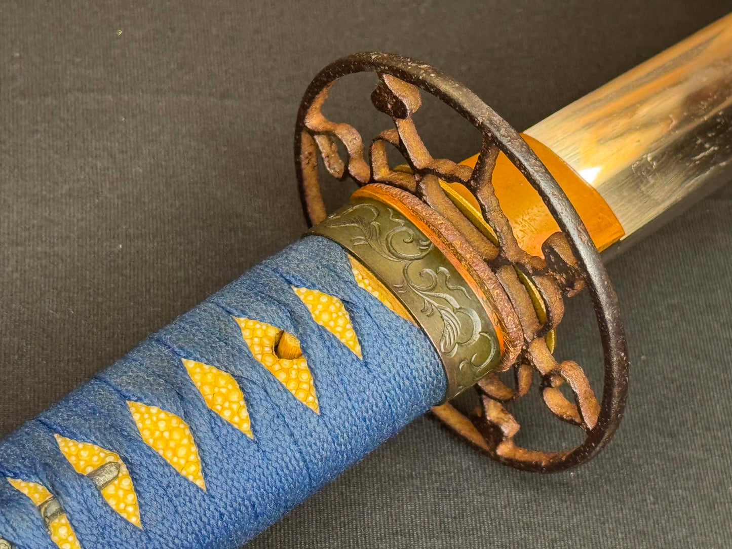 Antique Nihonto - Katana in Iai Tight Handachi Koshirae